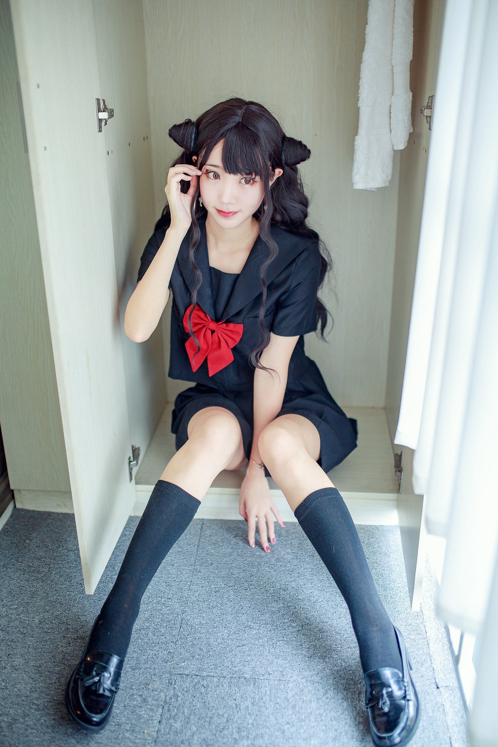 Coser Heichuan "Little Devil JK" [Cosplay Benefits] Photo Book [32P