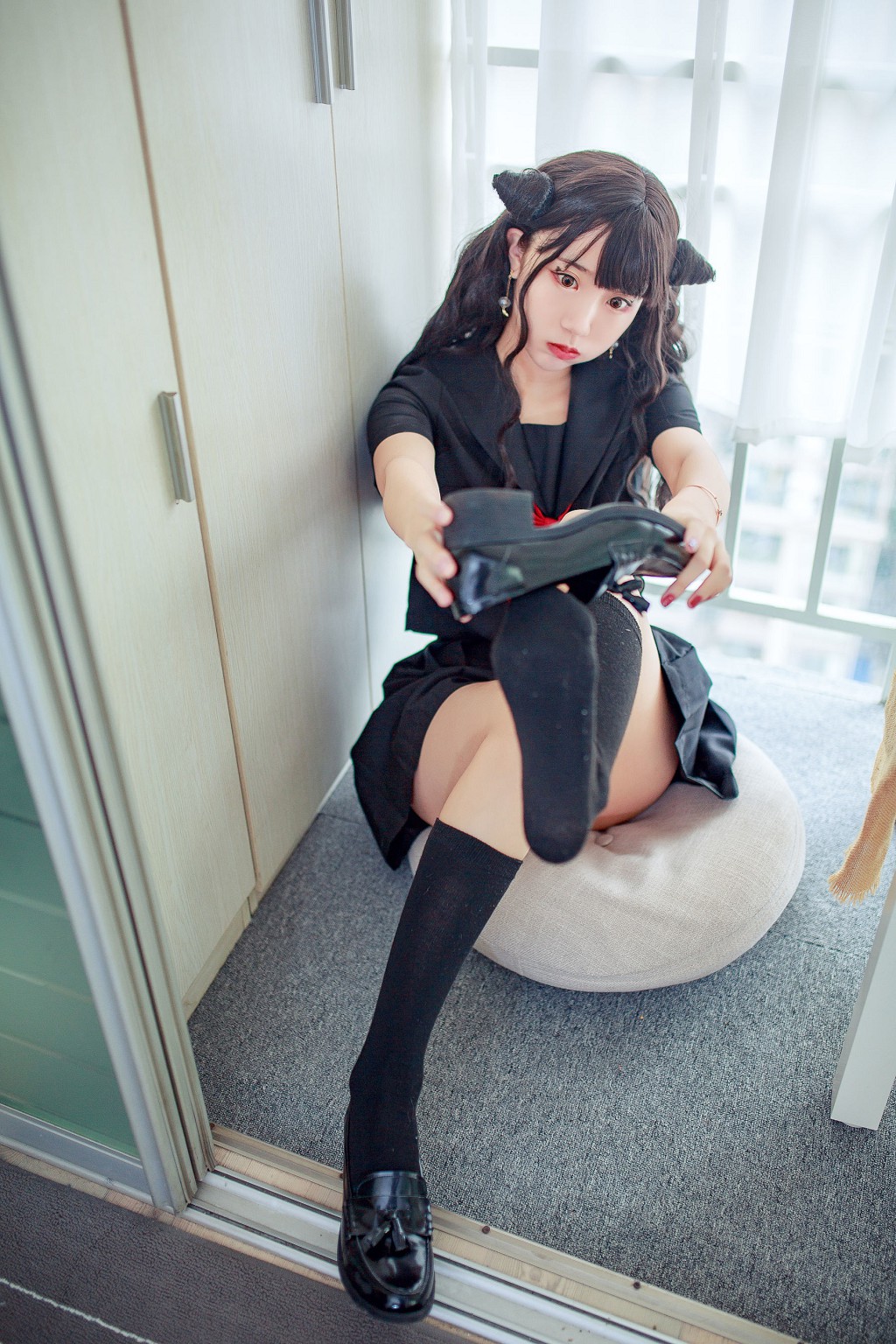 Coser Heichuan "Little Devil JK" [Cosplay Benefits] Photo Book [32P