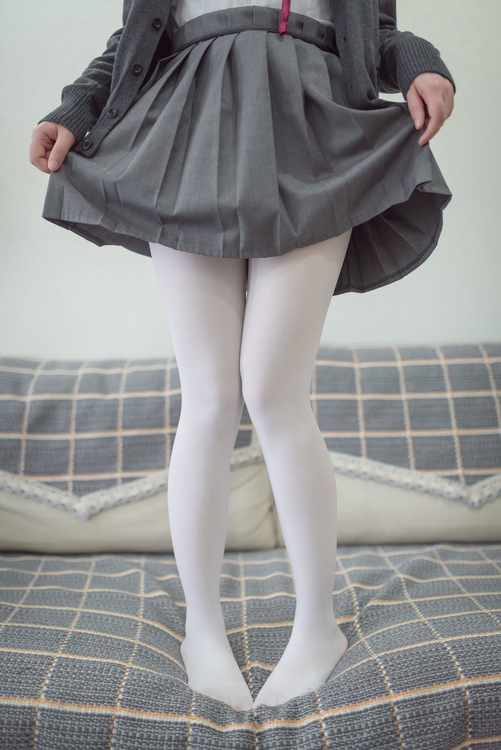 雪琪SAMA 《JK白絲》 [福利Cosplay] 寫真集[46P