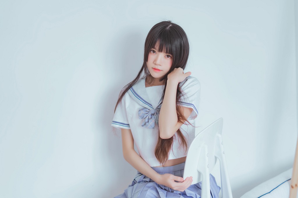 櫻桃喵《校服黑絲》 [Cosplay美女] 寫真集[49P