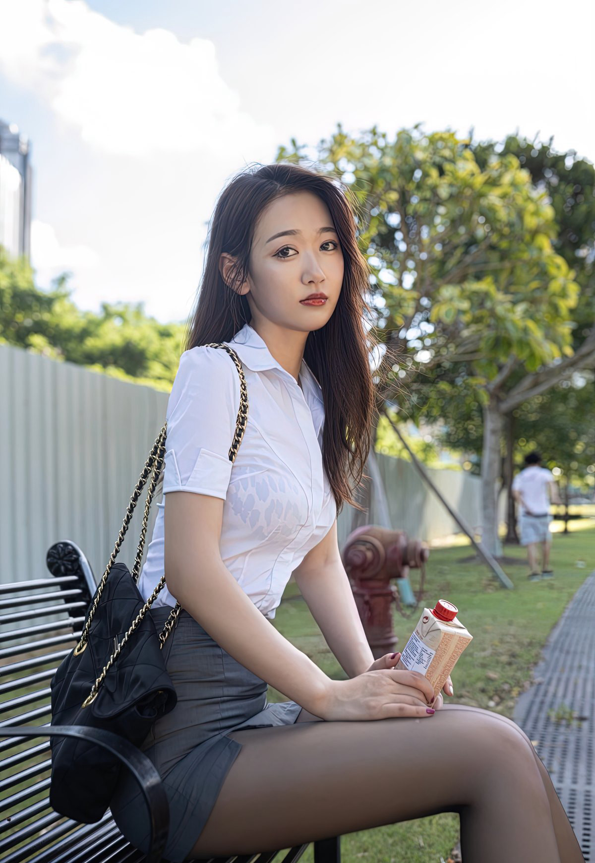 唐安琪極品祕書制服誘惑黑絲無內性感高翹臀絲襪美腿