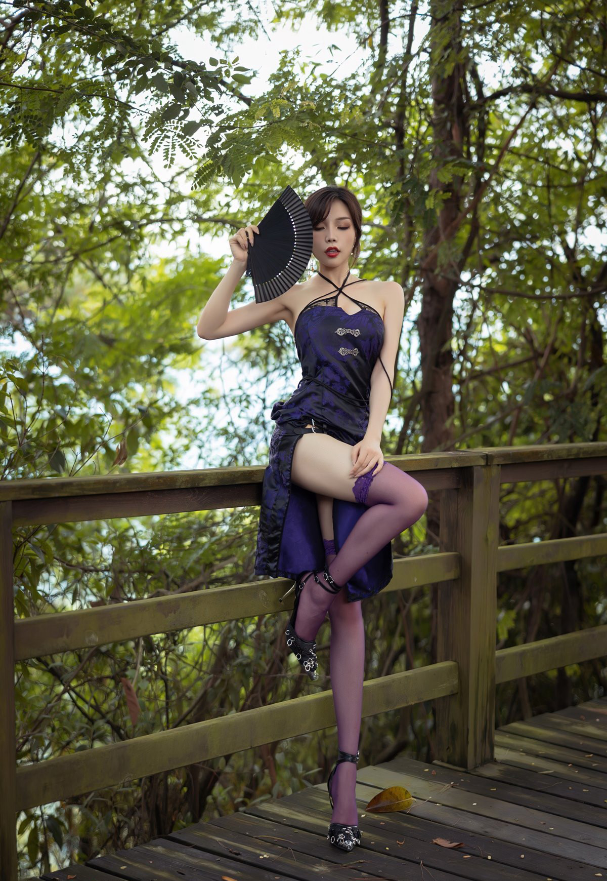 Zhi Zhi premium qipao, sexy purple stockings, premium beautiful buttocks, thong, tempting beautiful legs, high heels