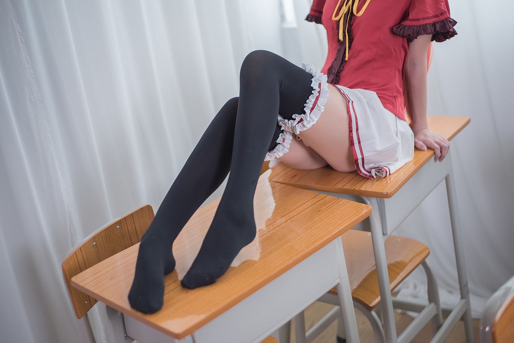 Eel Yu Fei Er 《Azur Lane + Qipao + Nữ phù thủy tóc đỏ》 [Cosplay mỹ nữ] Bộ sưu tập ảnh [34P