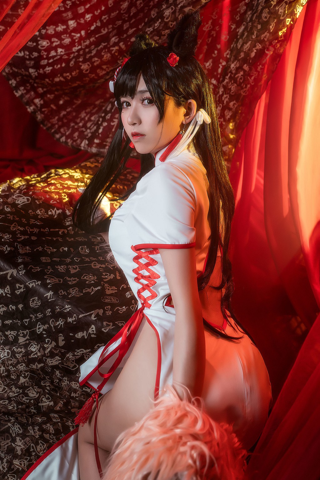 Eel Yu Fei Er 《Azur Lane + Qipao + Nữ phù thủy tóc đỏ》 [Cosplay mỹ nữ] Bộ sưu tập ảnh [34P