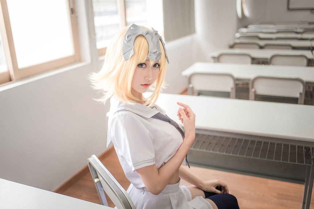 Mu Mian Mian "Joan of Arc (White)" [Cosplayer Beauty] Photobook [28P