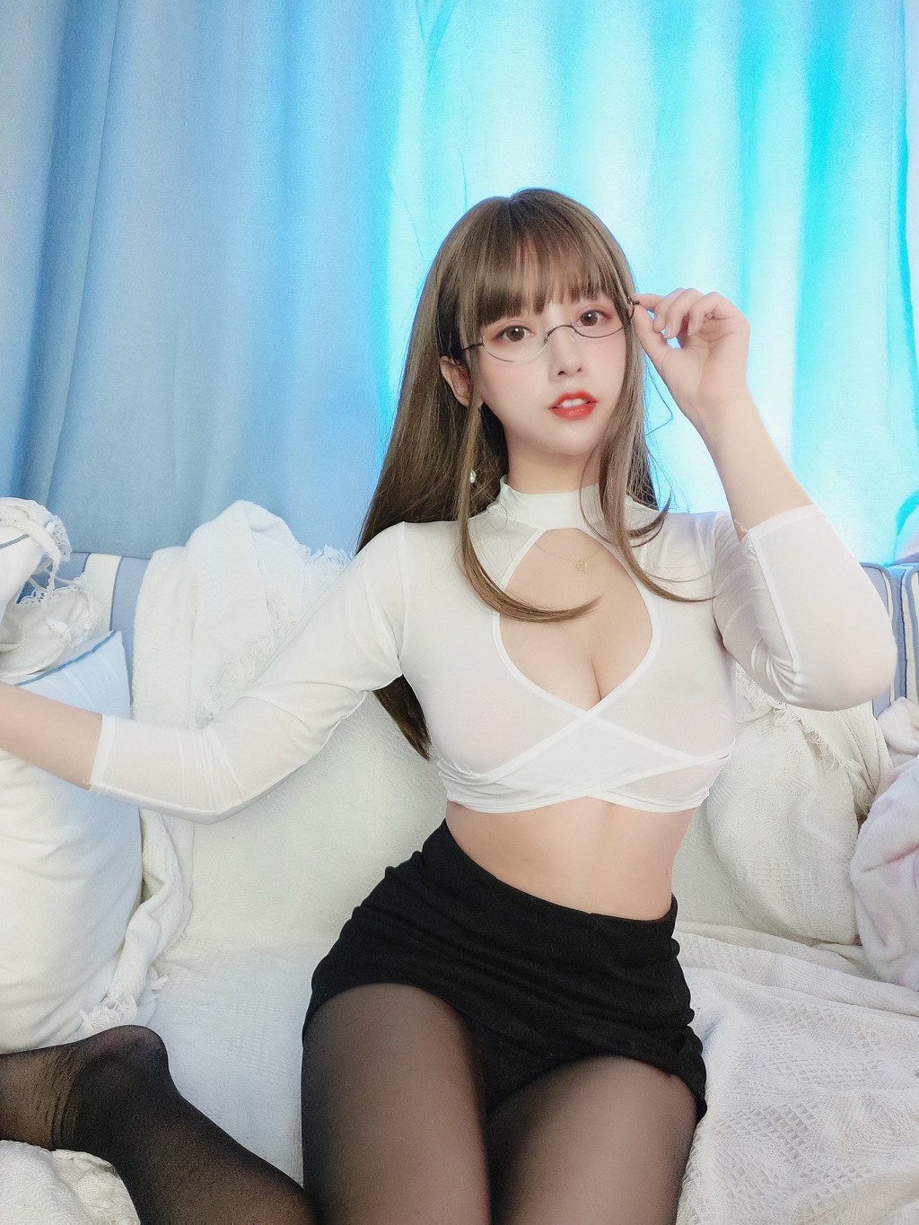 米线线sama "Black Silk Erotic Set" [Cosplay Beauty] Photobook [20P