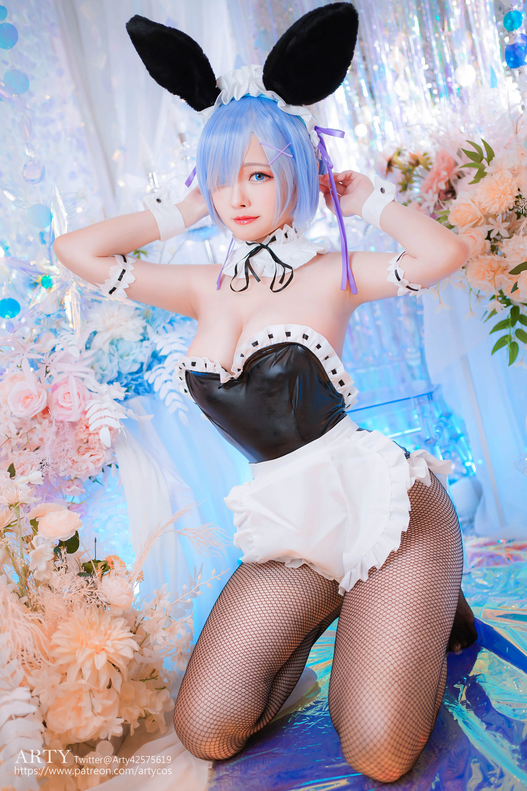 Internet Celebrity Cosplay] Arty Ya Ti - Rem Bunny Suit Version (Re:Zero)
