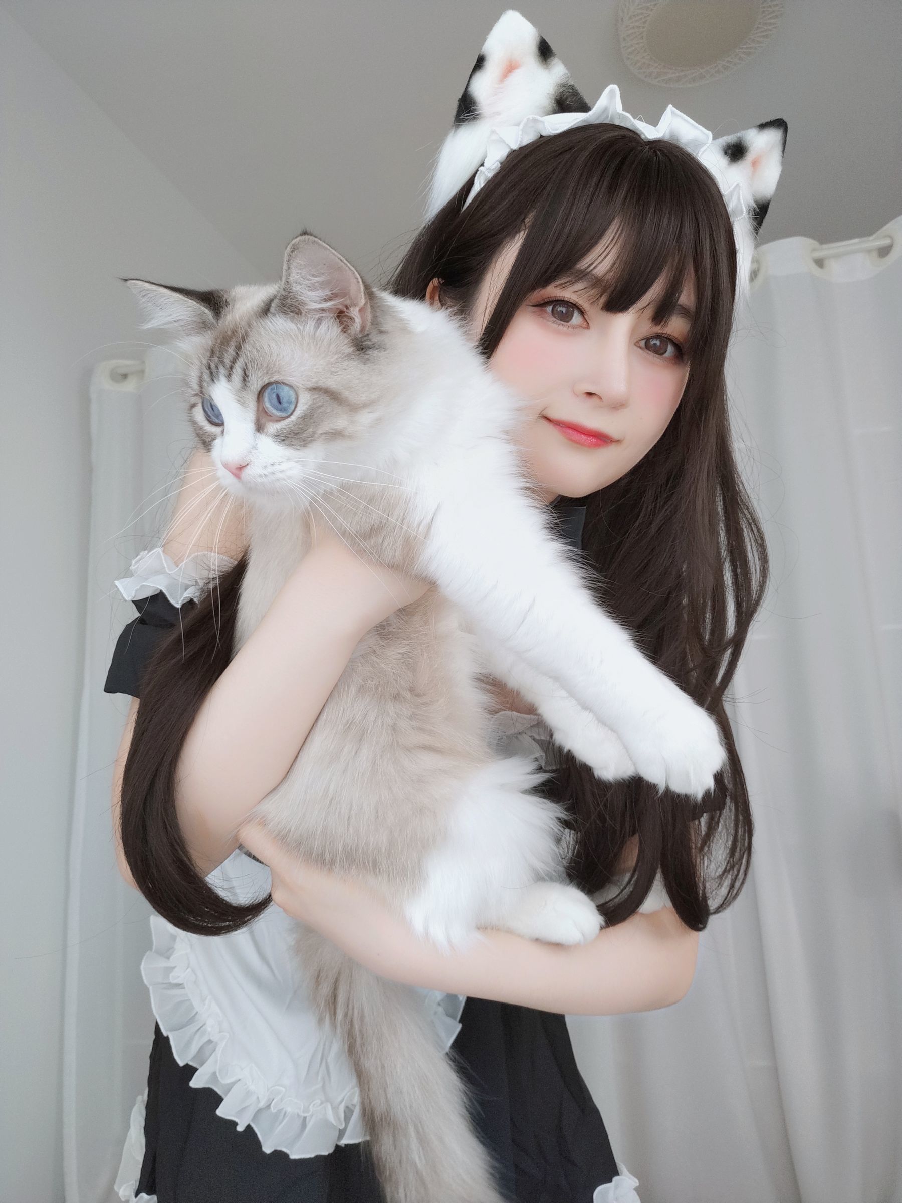 Internet Celebrity COS] Coser Miss Baiyin - Cat Ear Maid