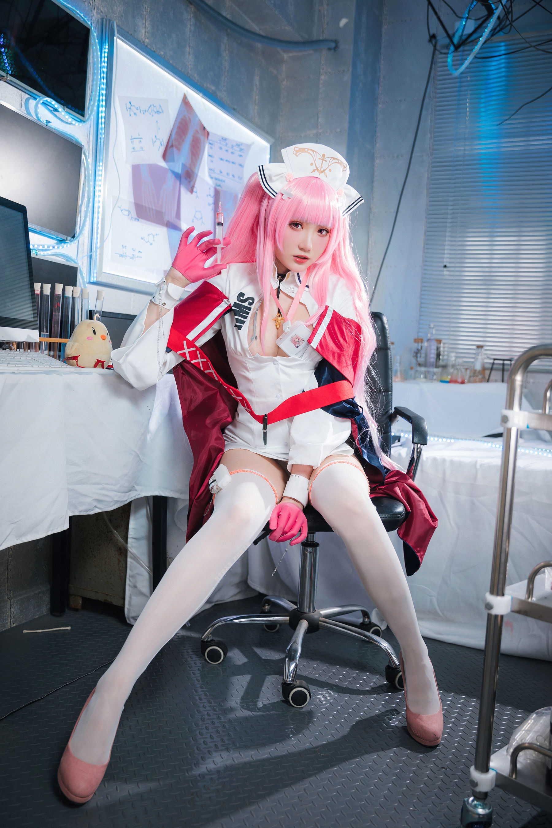 Internet Celebrity COS] Coser Gua Xi Jiang Welfare - Perseus Nurse