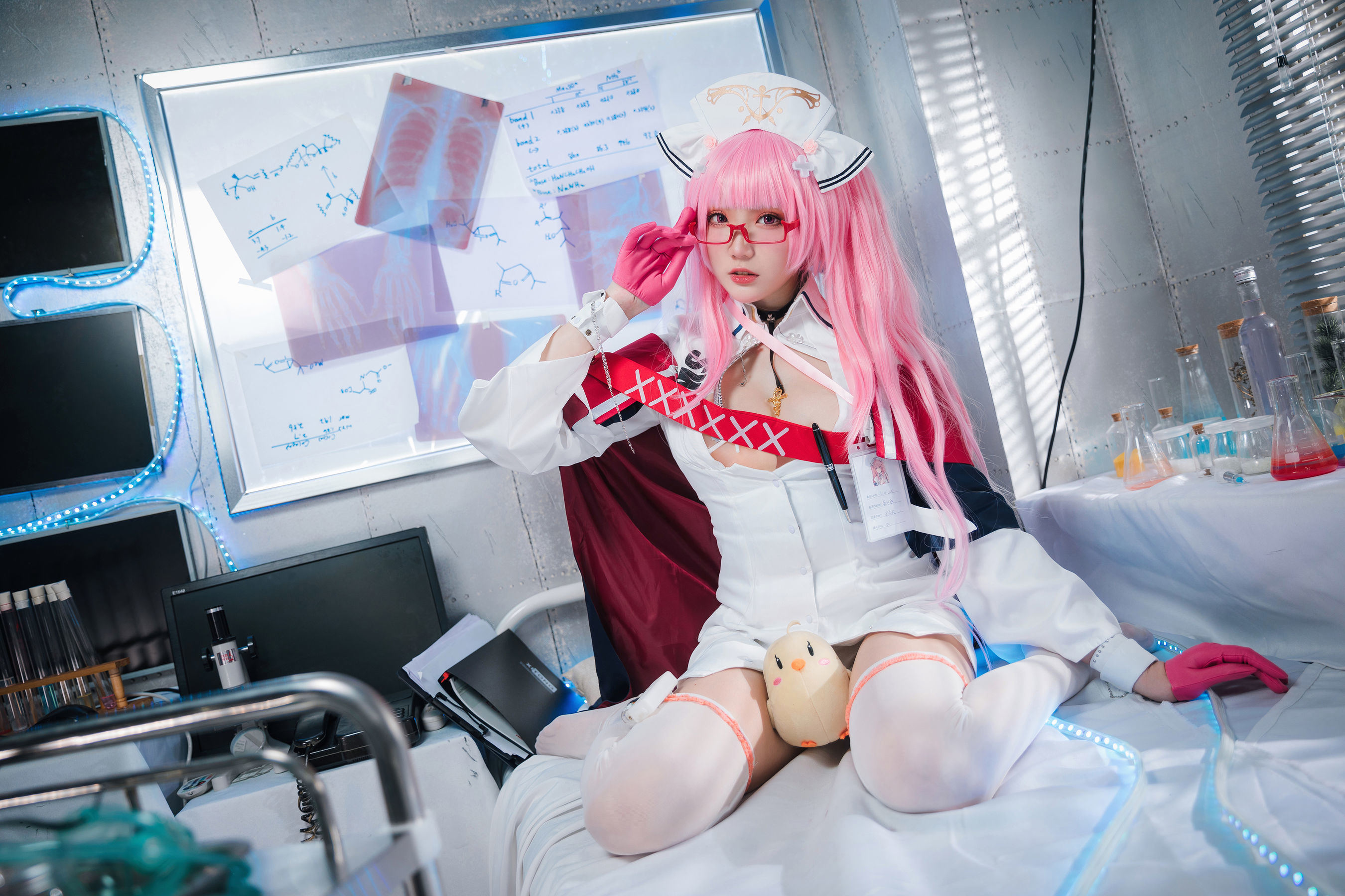 [网红COS] Coser瓜希酱福利 - 英仙座护士