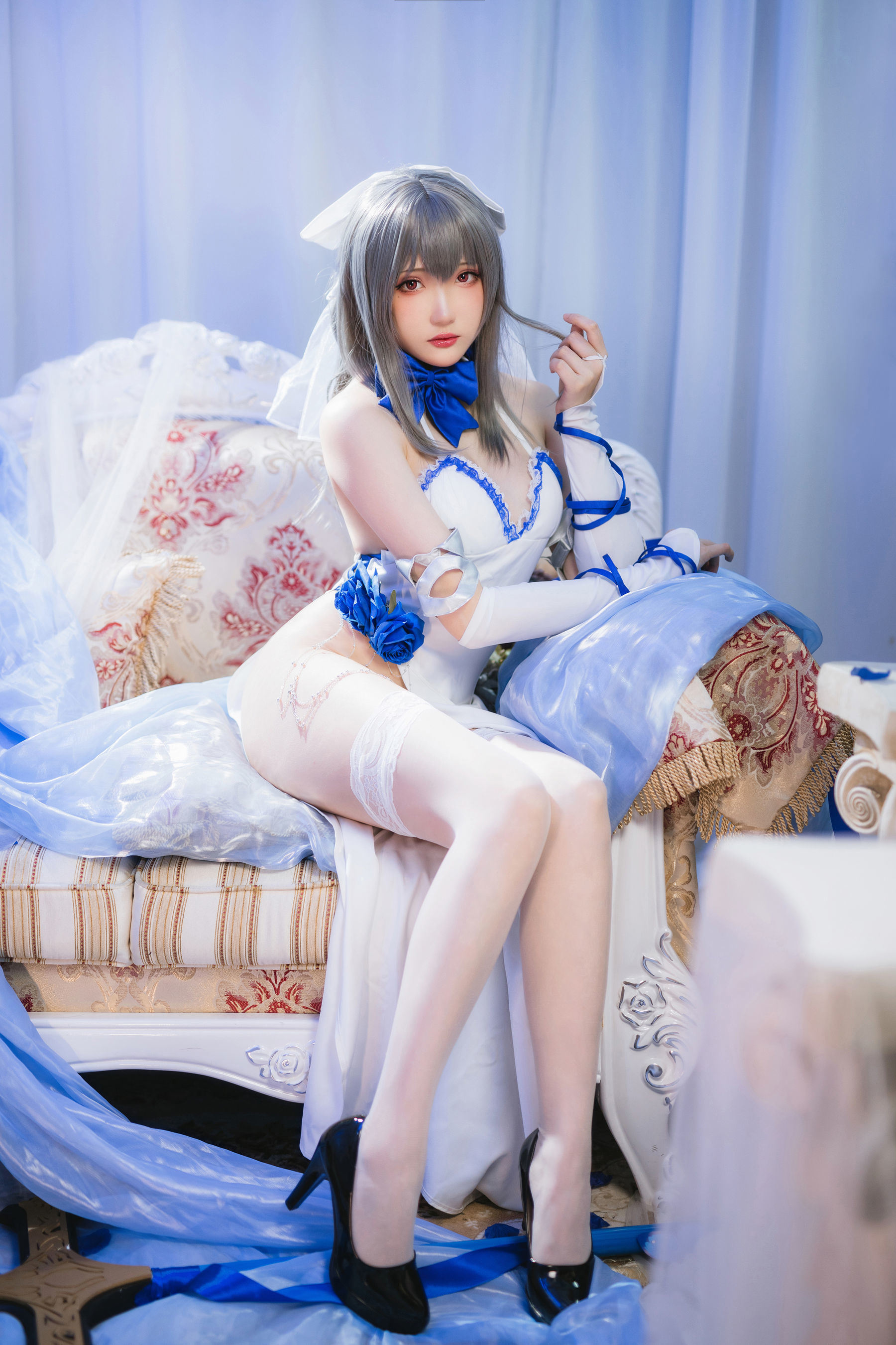 Cosplay Ngôi Sao Mạng] Coser Gua Xi Jiang Phúc Lợi - Louis IX Lễ Phục
