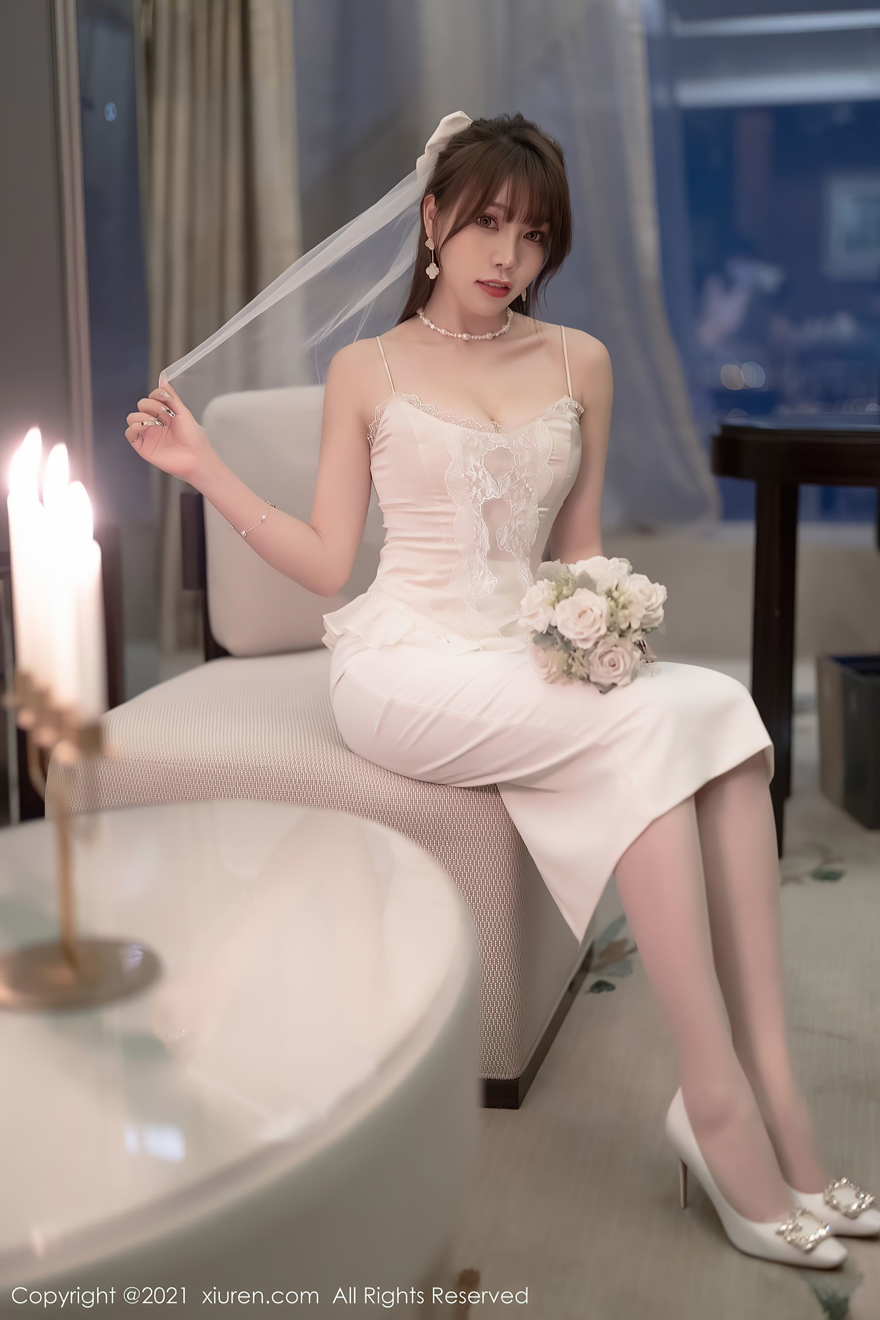 XiuRen] No.4269 Zhi Zhi Booty