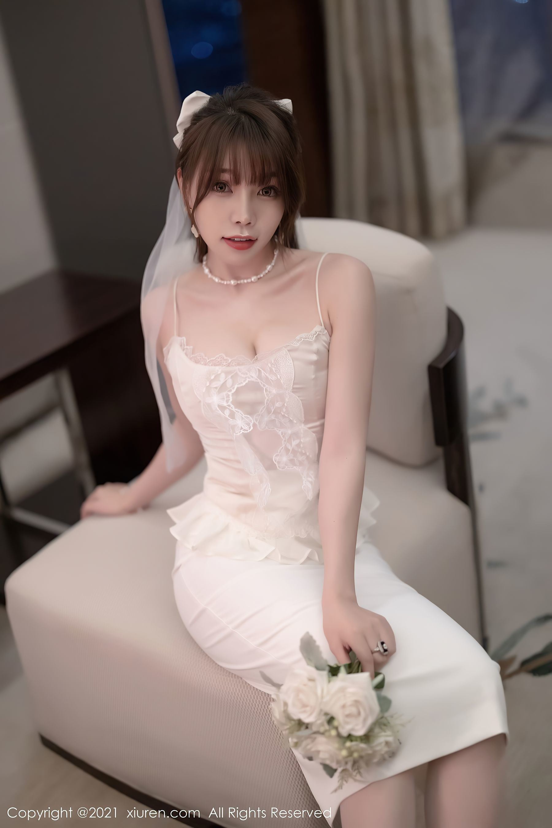 XiuRen] No.4269 Zhi Zhi Booty