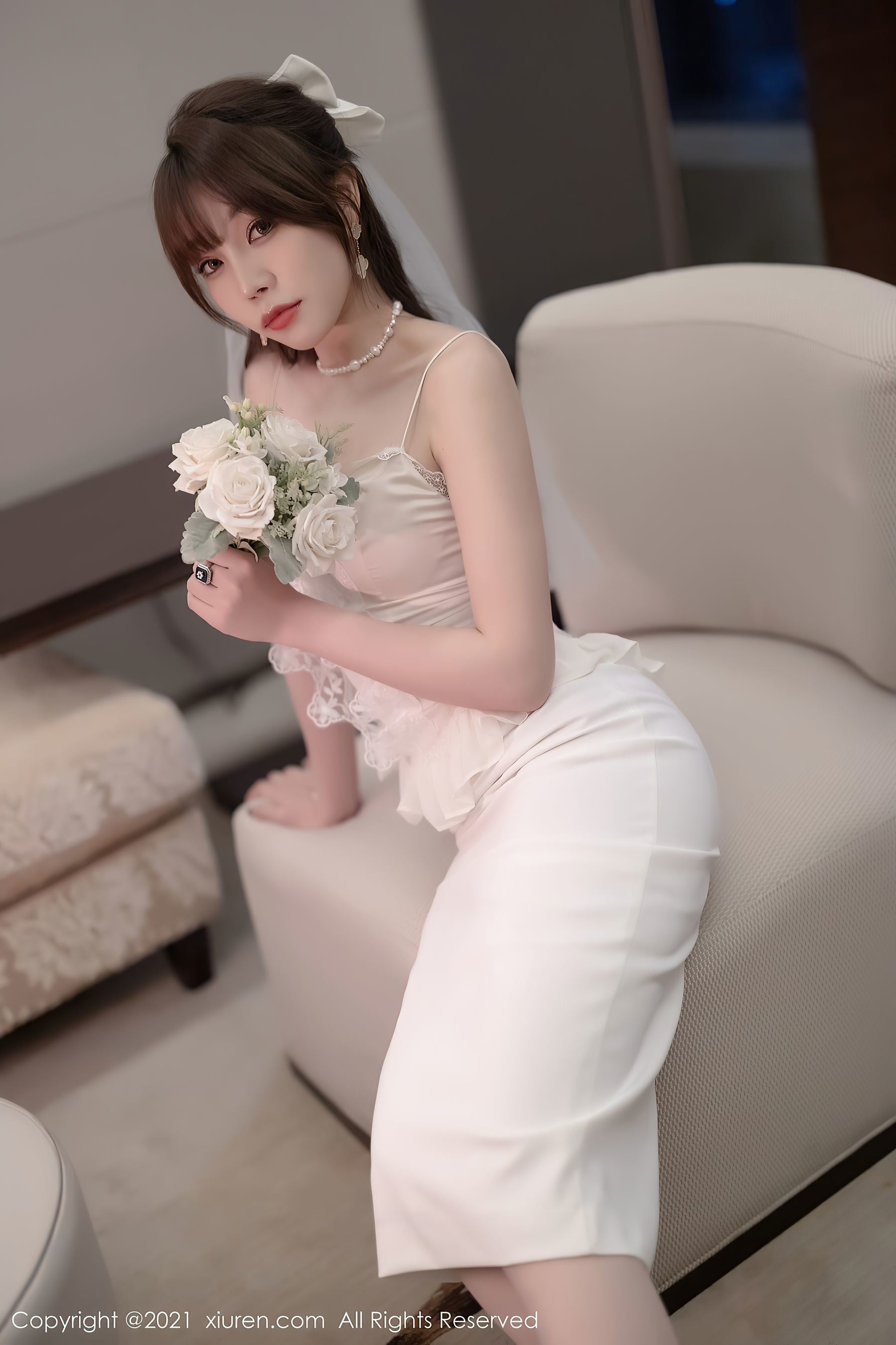 XiuRen] No.4269 Zhi Zhi Booty