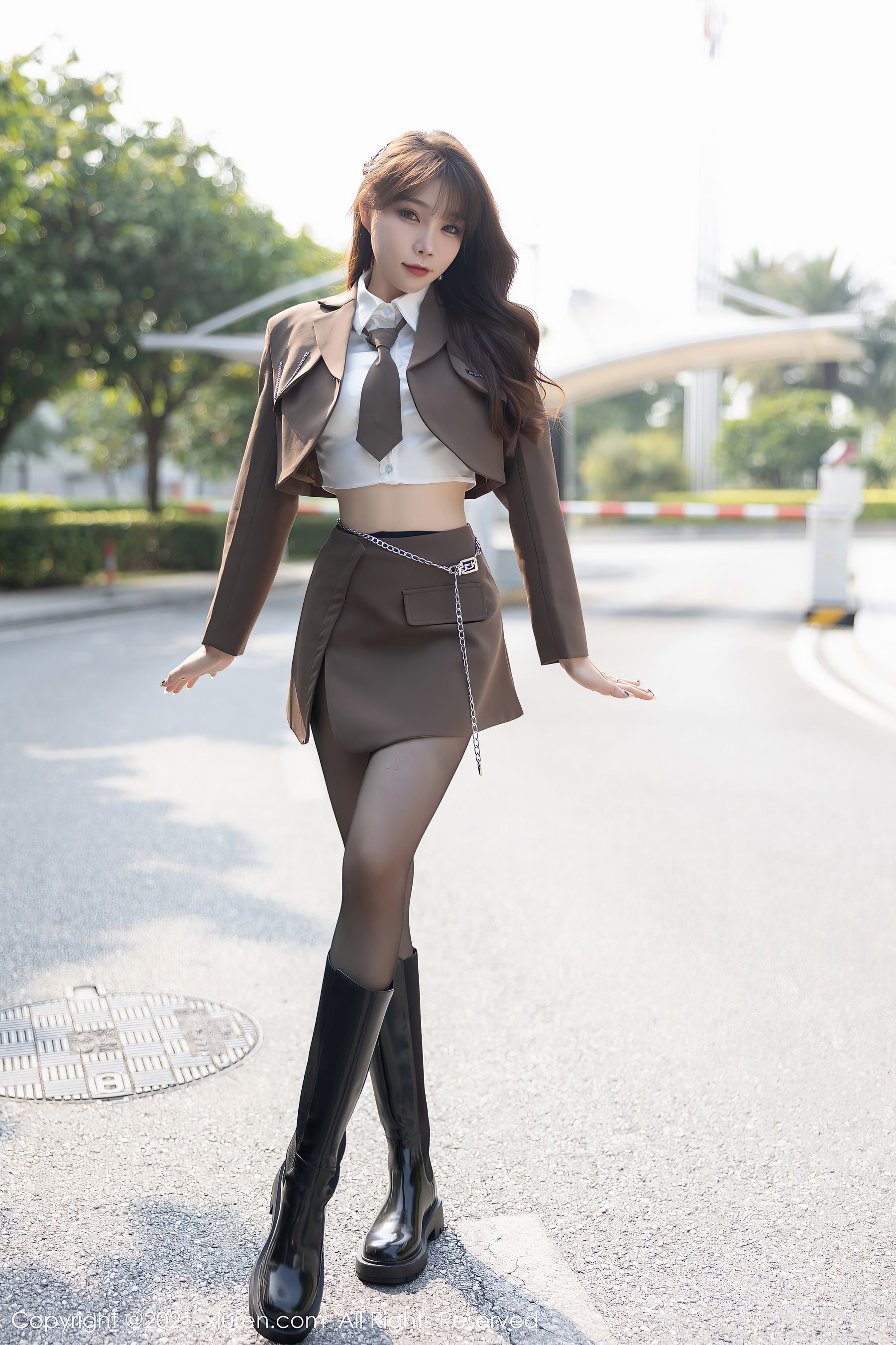 XiuRen] No.4299 Zhi Zhi Booty