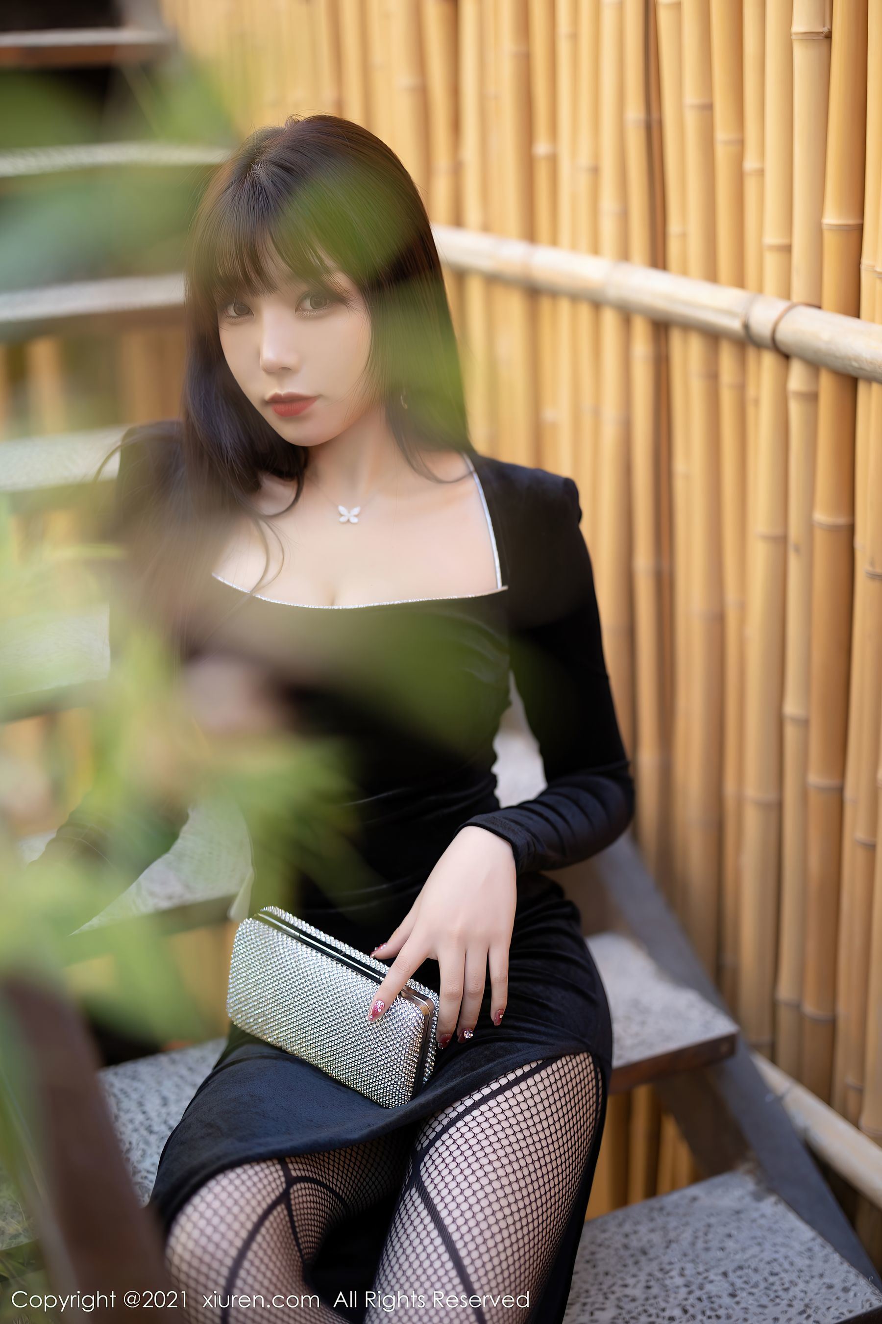 XiuRen] No.4322 ZhiZhi Booty