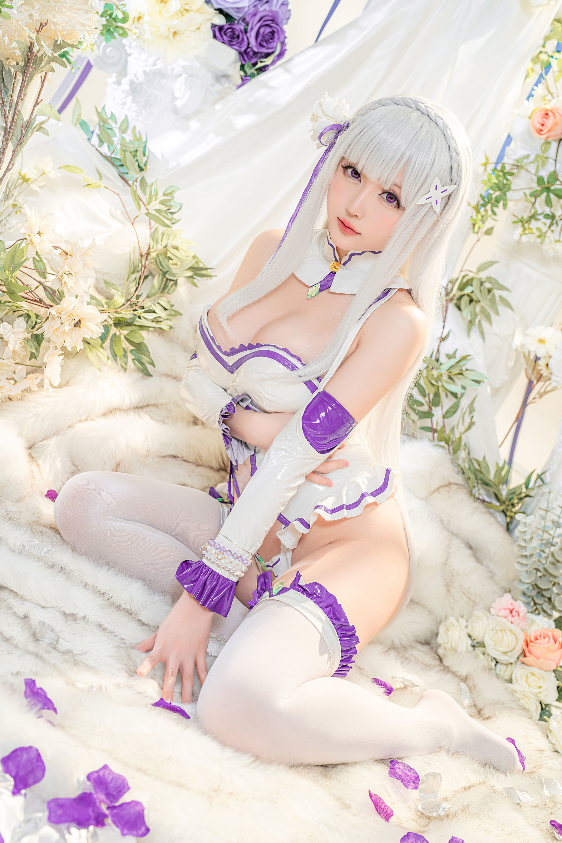 ネット紅COS] コスプレイヤーお姉さん セイノチチ - エミリア