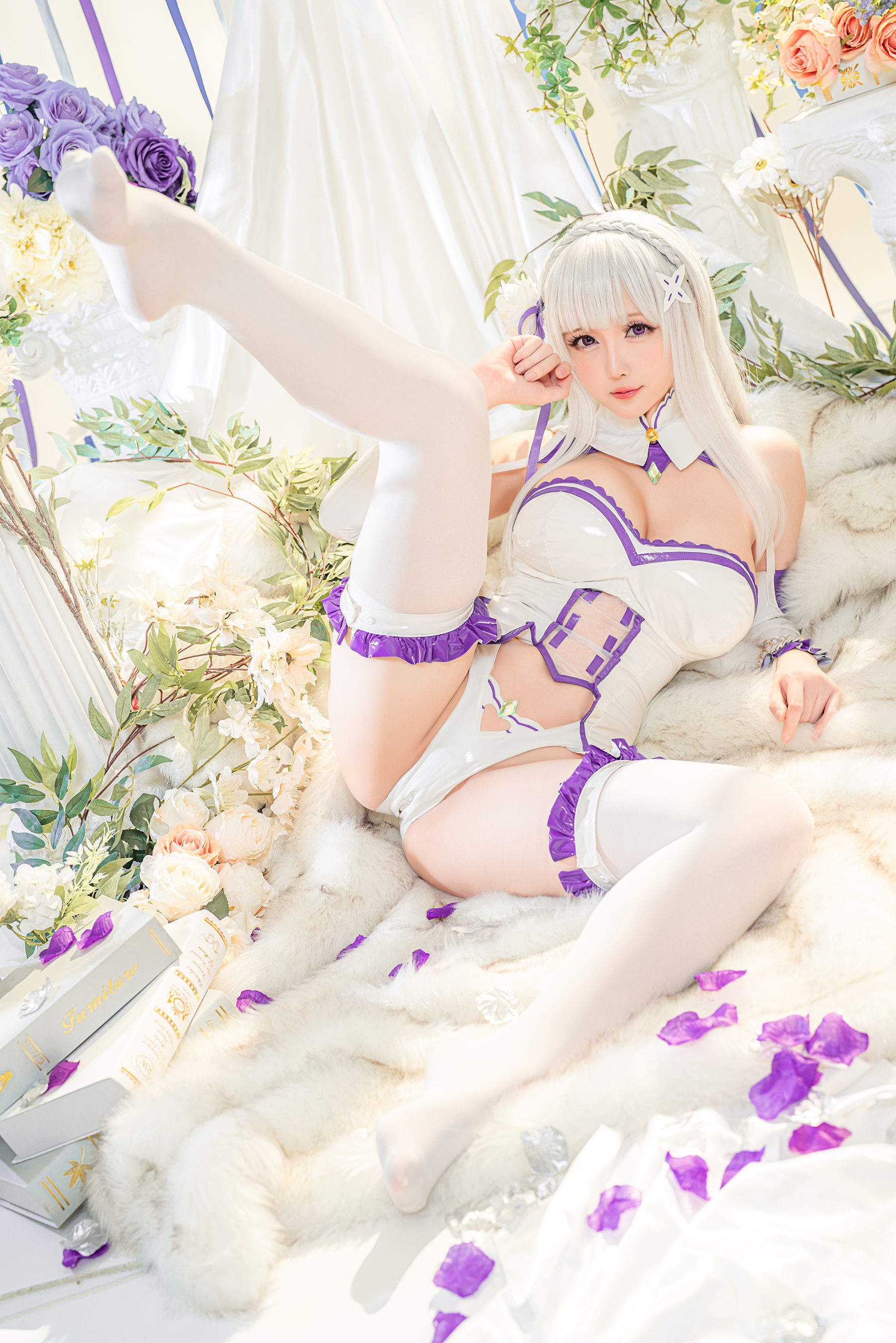 ネット紅COS] コスプレイヤーお姉さん セイノチチ - エミリア
