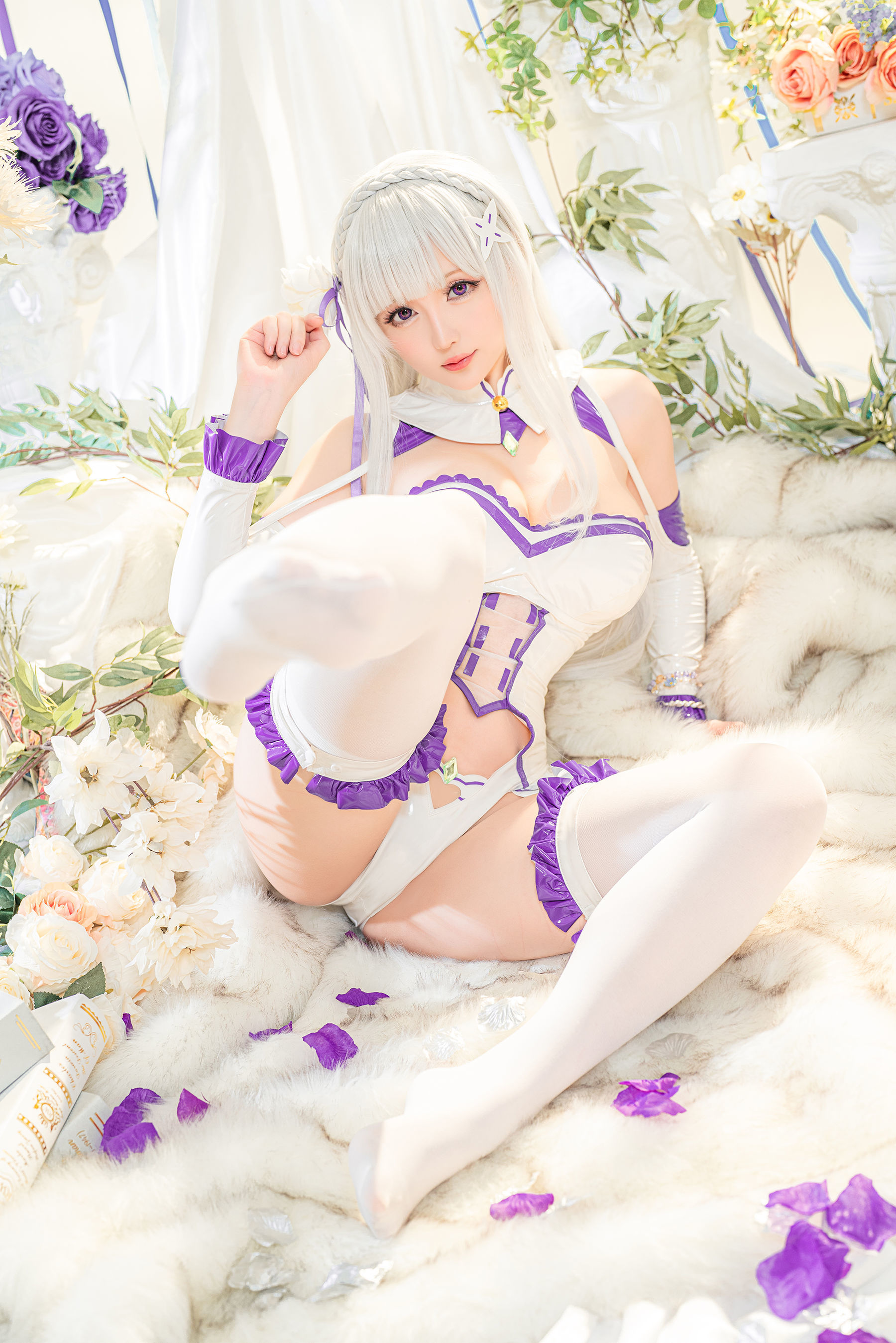 ネット紅COS] コスプレイヤーお姉さん セイノチチ - エミリア