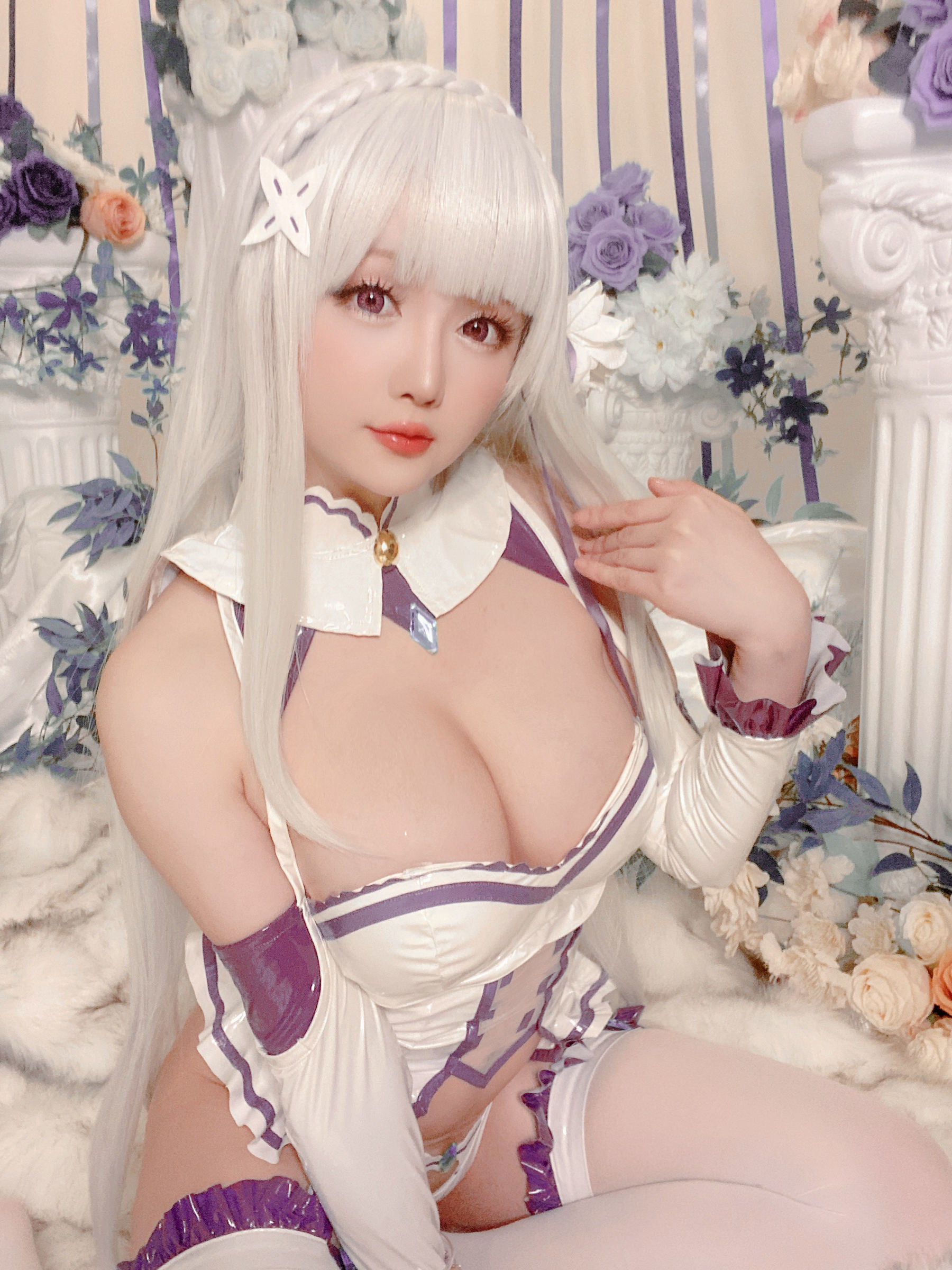 ネット紅COS] コスプレイヤーお姉さん セイノチチ - エミリア