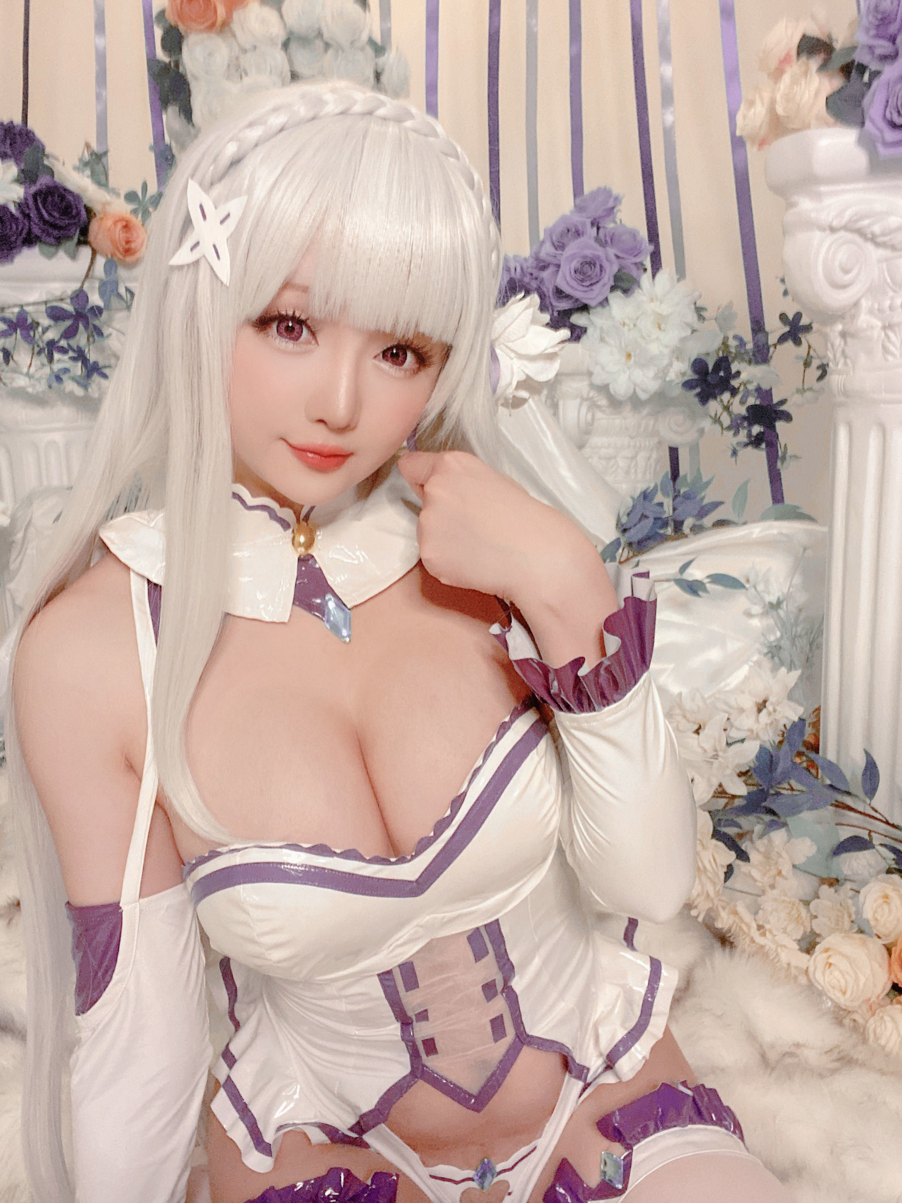ネット紅COS] コスプレイヤーお姉さん セイノチチ - エミリア