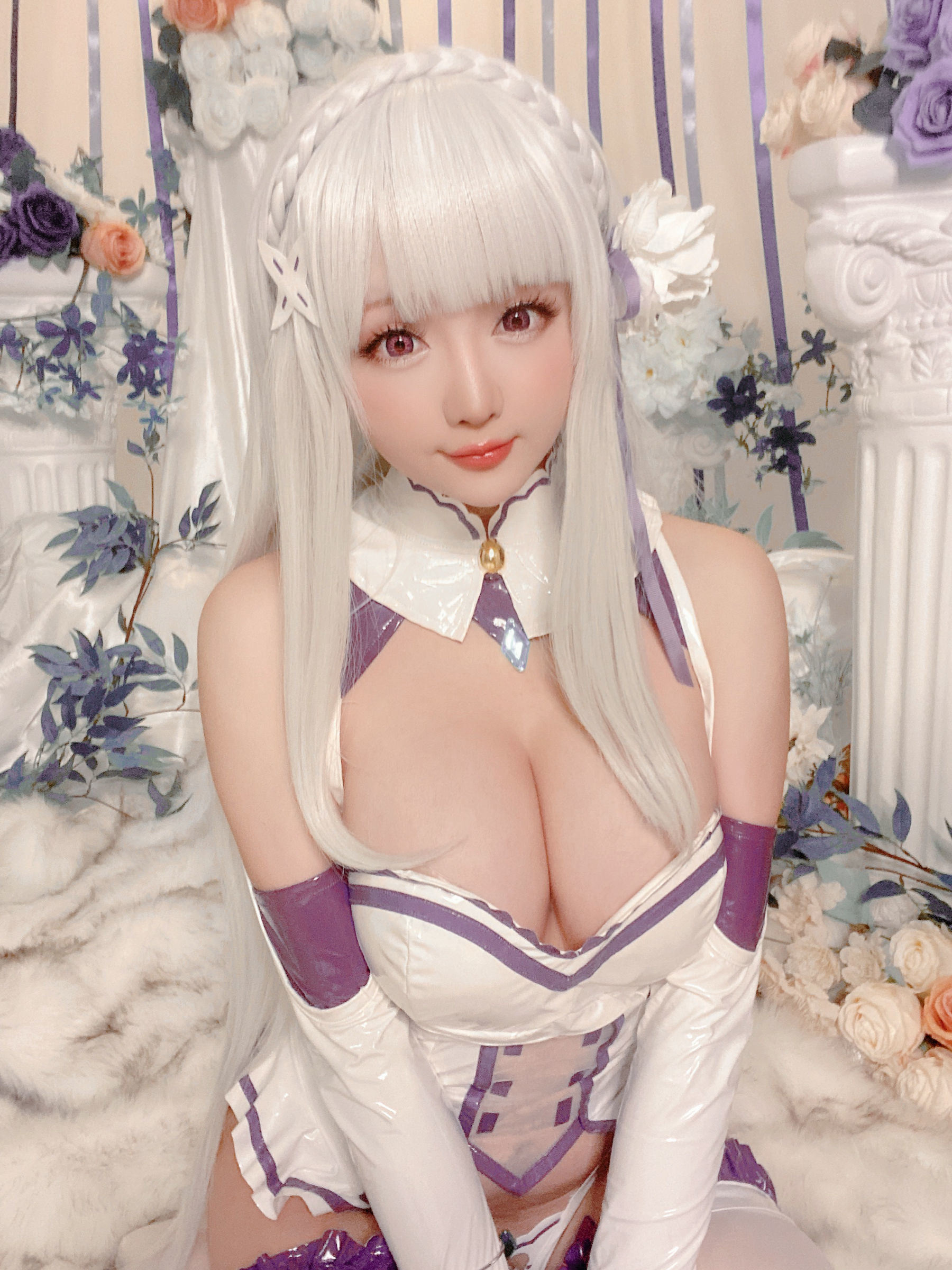 ネット紅COS] コスプレイヤーお姉さん セイノチチ - エミリア