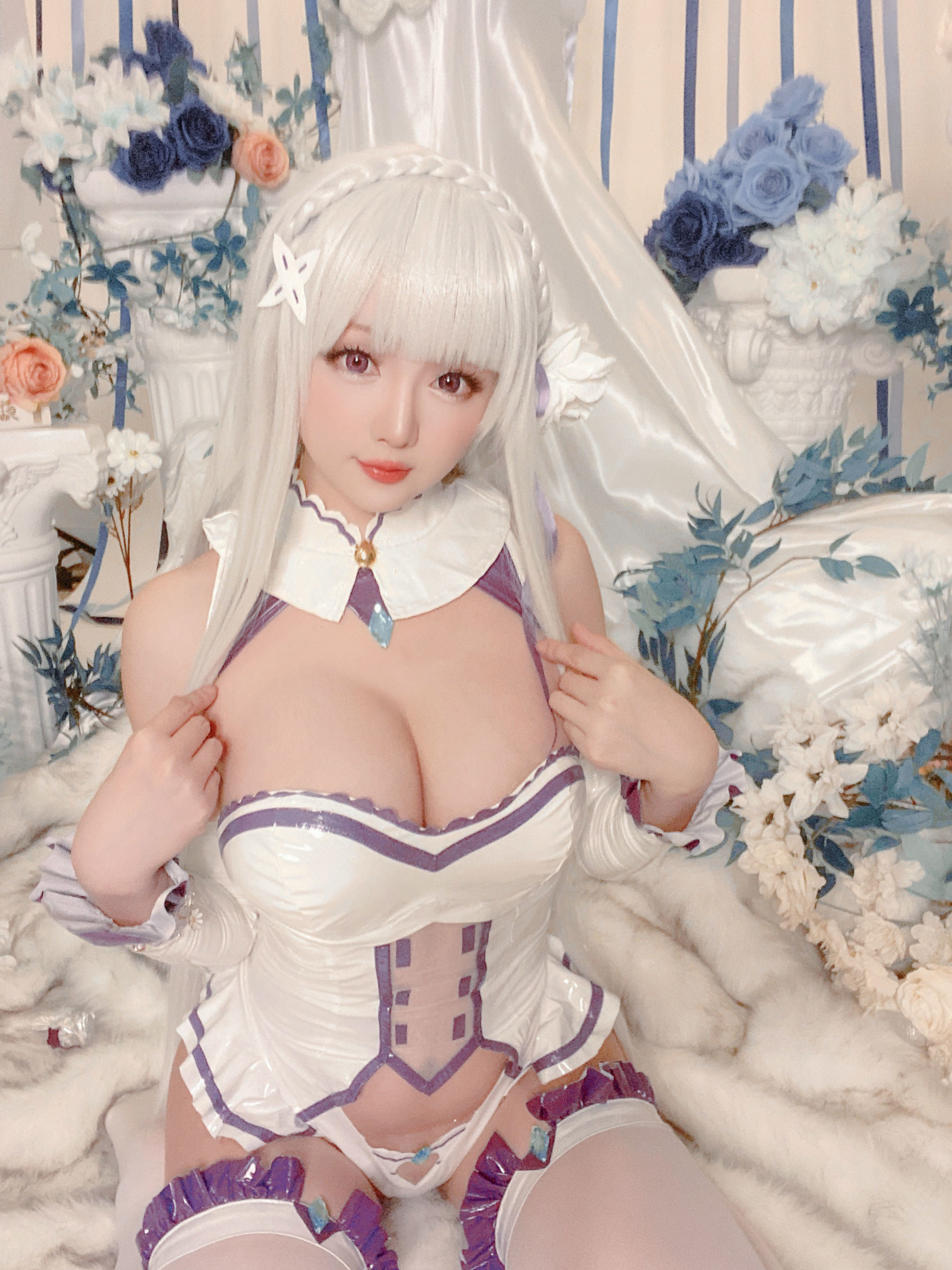 ネット紅COS] コスプレイヤーお姉さん セイノチチ - エミリア