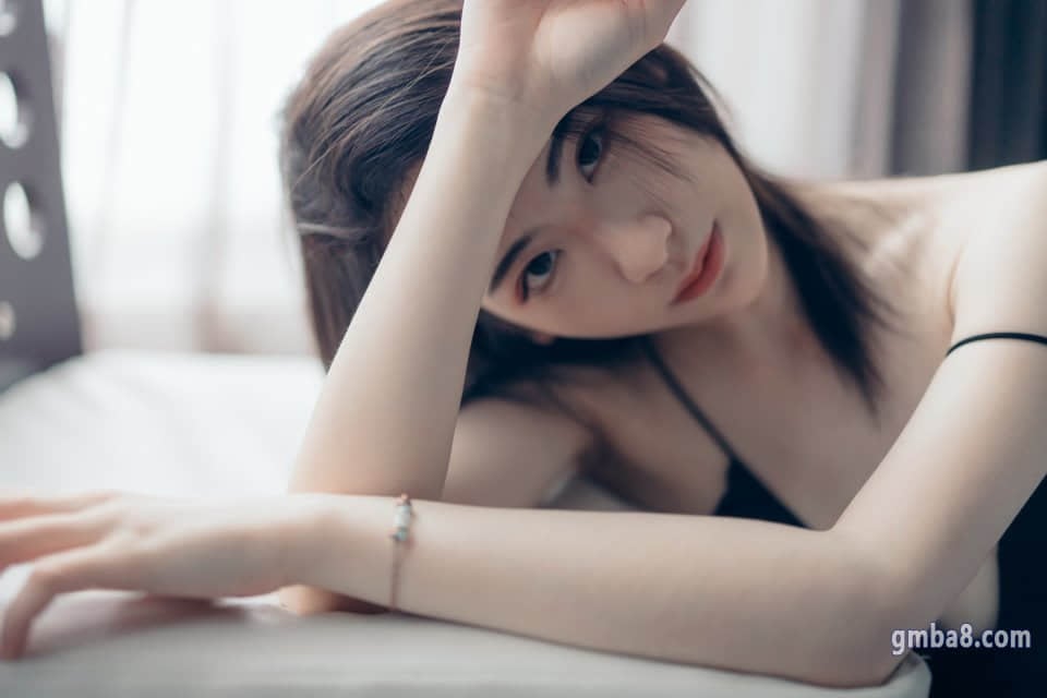 写真モデル-アリ01