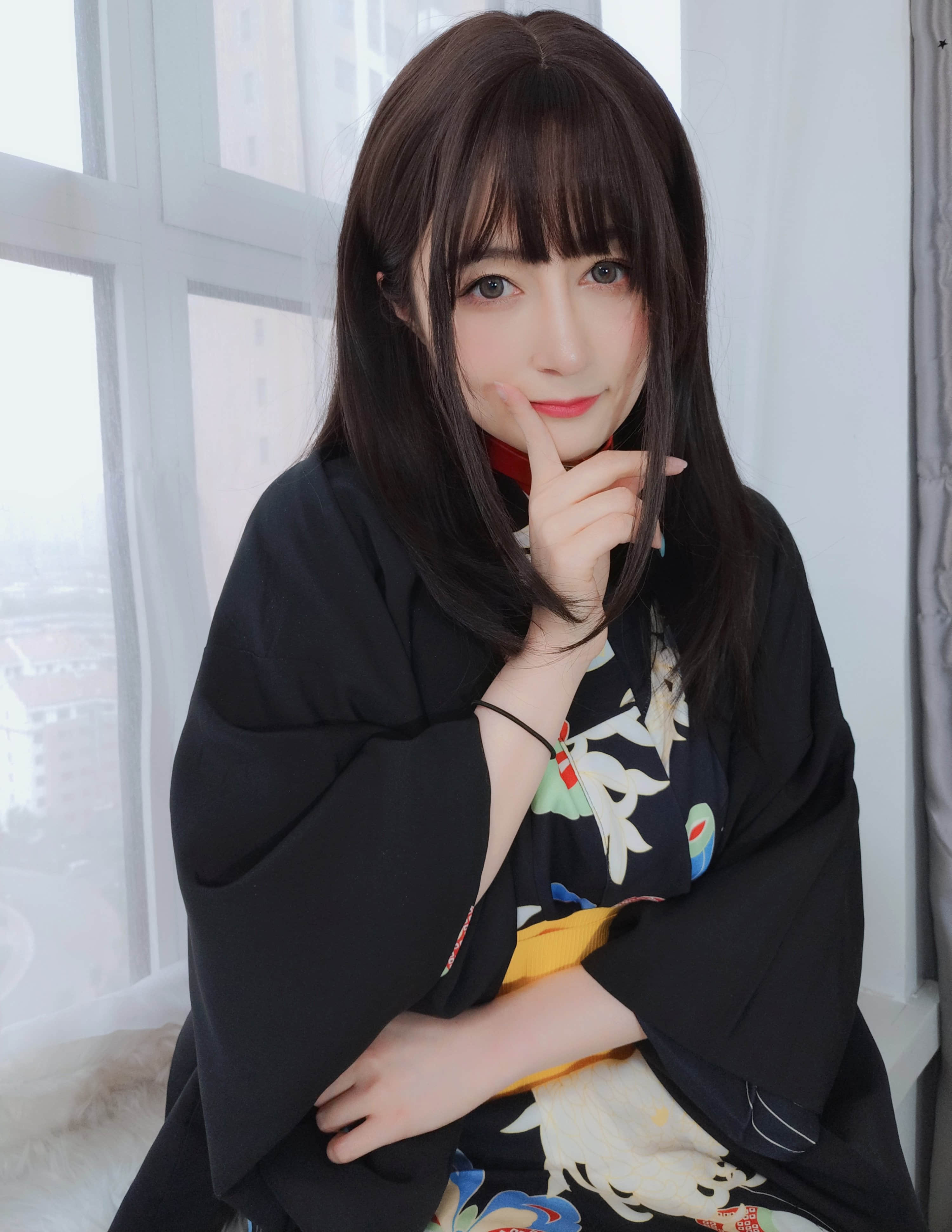 Bạch Ngân 81 - Bí mật Dưới Áo Kimono + 2V