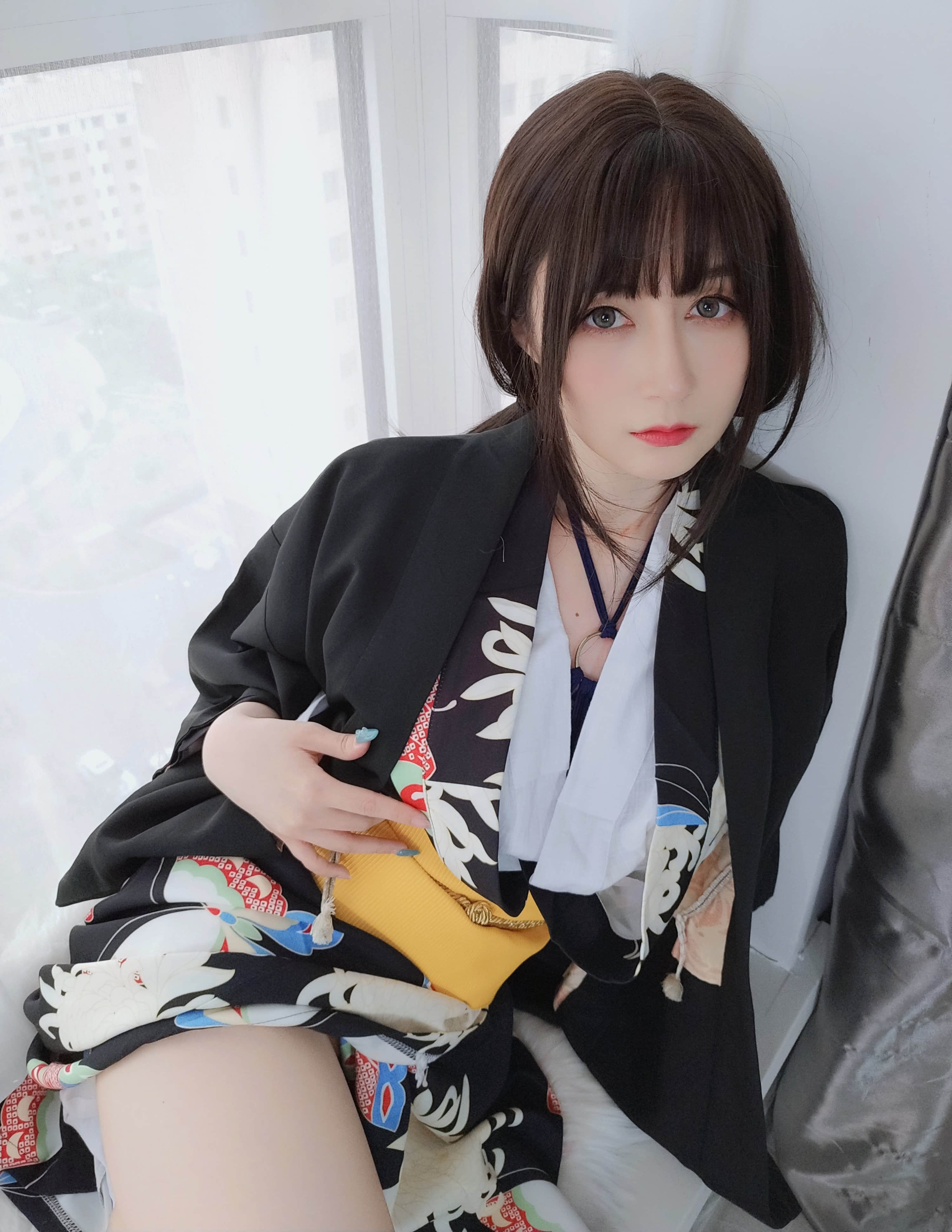 Bạch Ngân 81 - Bí mật Dưới Áo Kimono + 2V