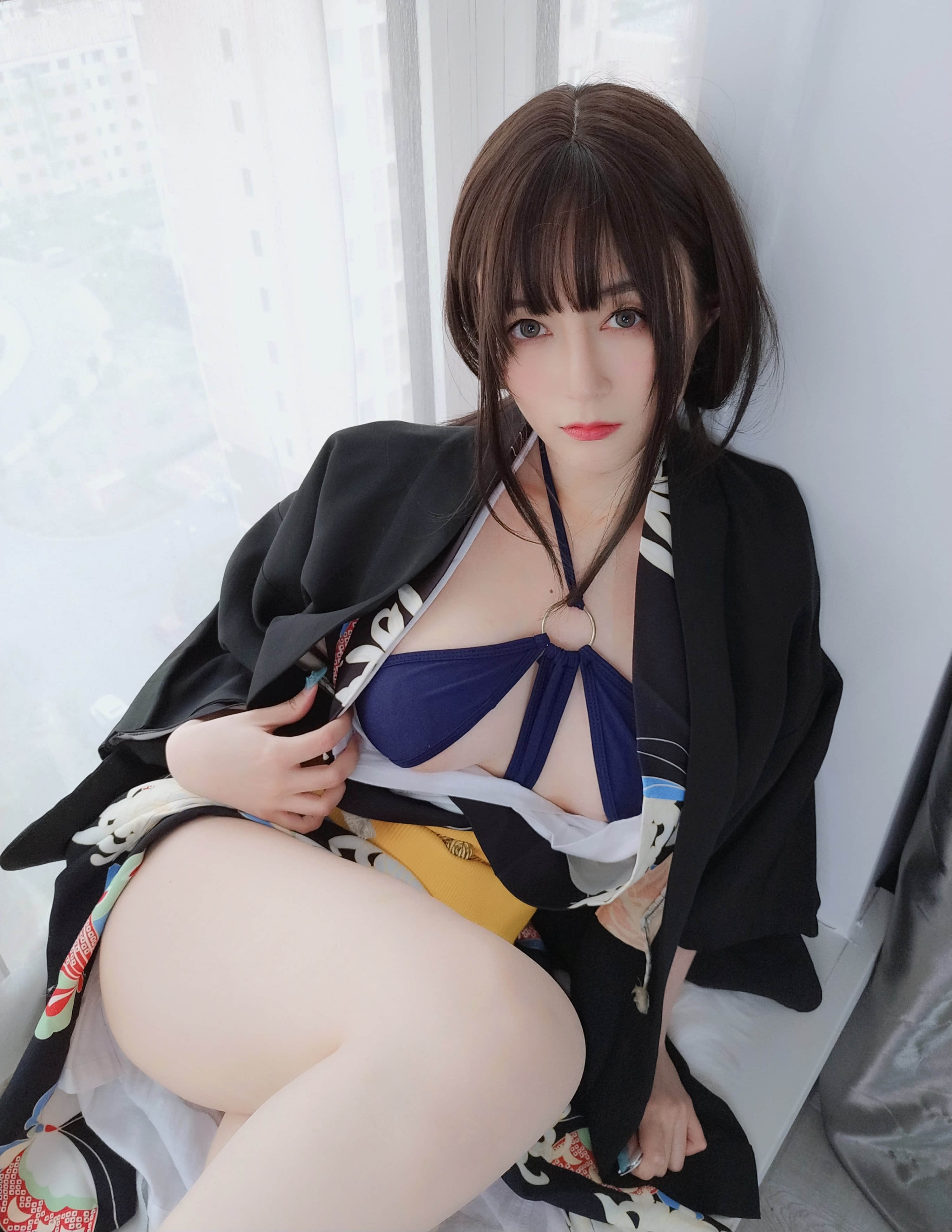Bạch Ngân 81 - Bí mật Dưới Áo Kimono + 2V
