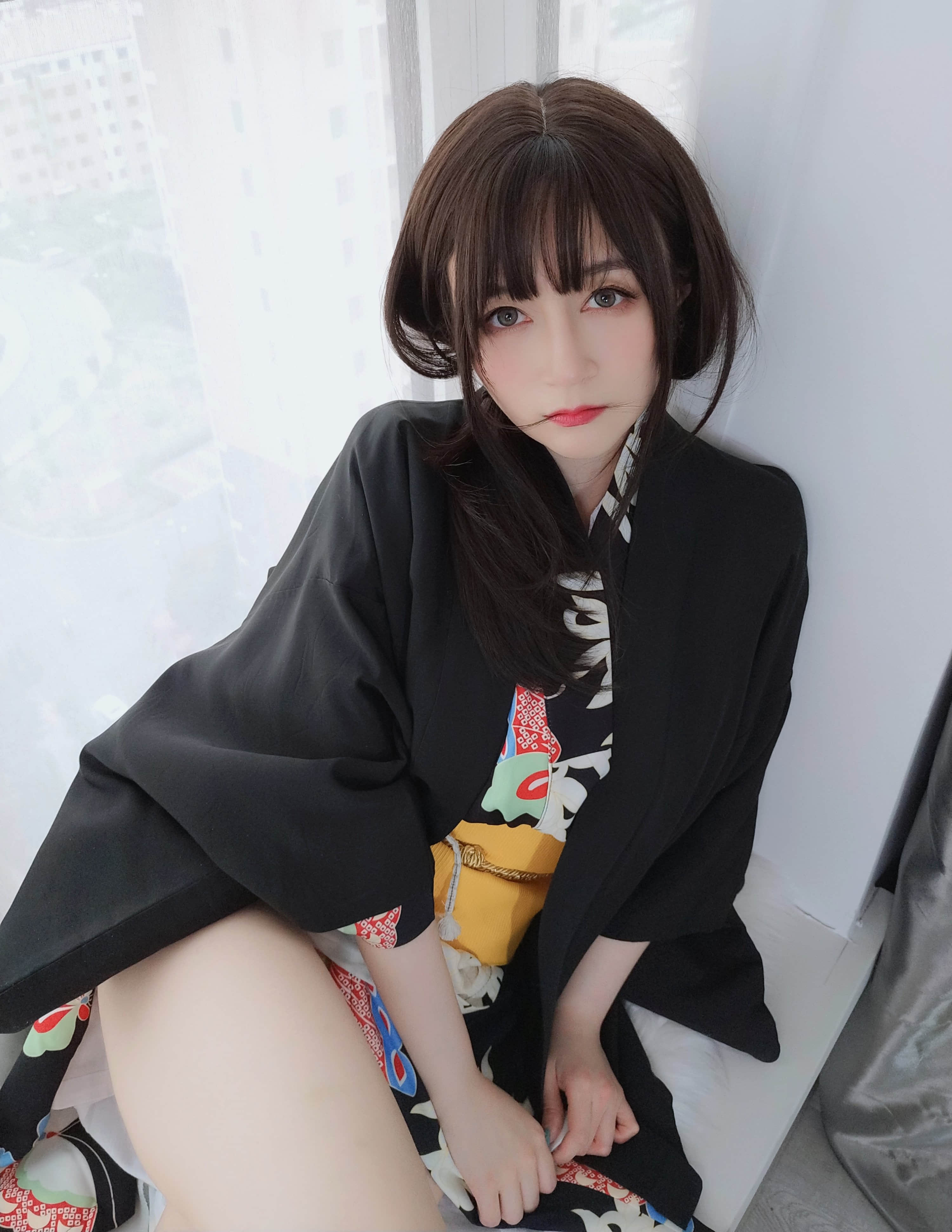 Bạch Ngân 81 - Bí mật Dưới Áo Kimono + 2V