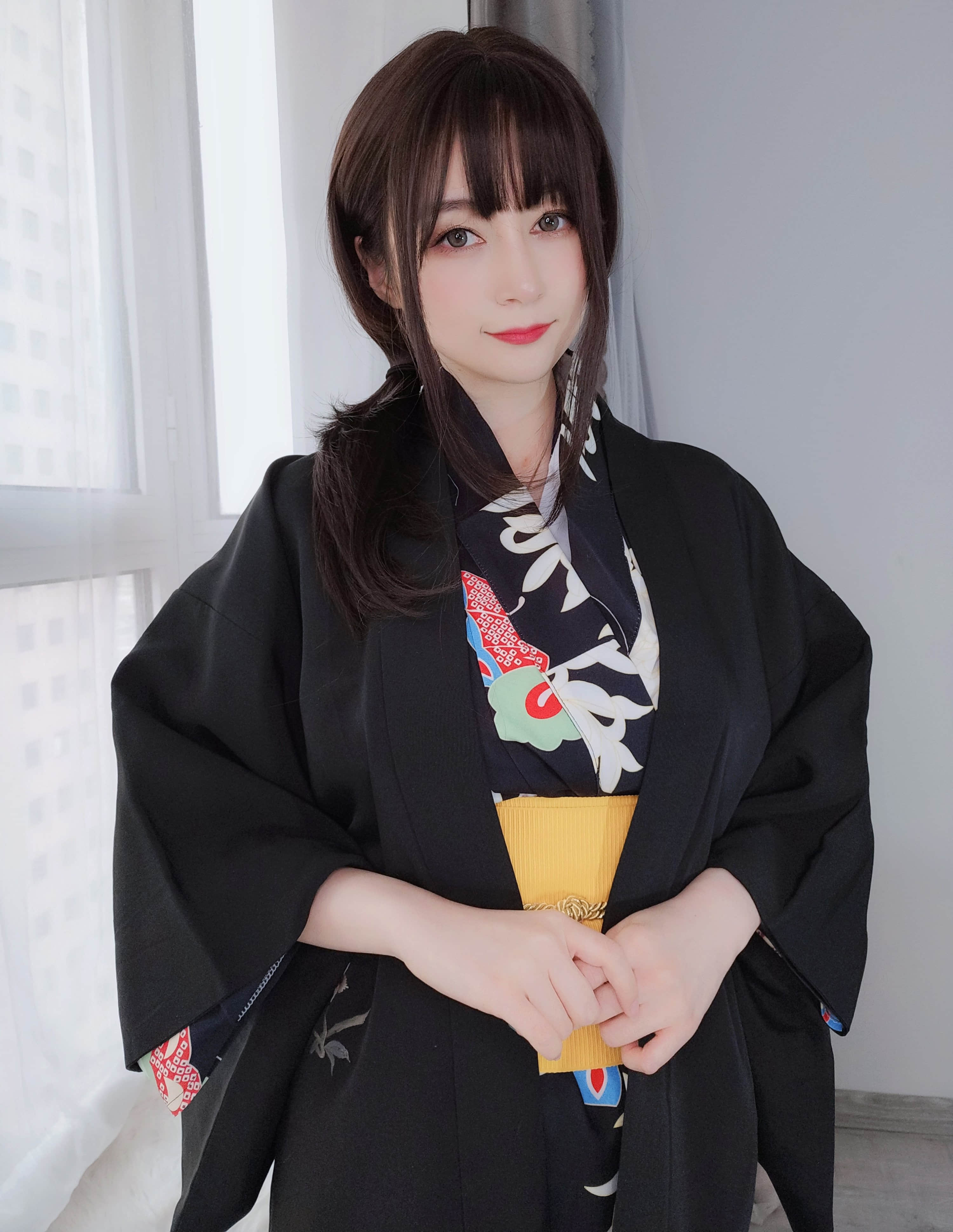 Bạch Ngân 81 - Bí mật Dưới Áo Kimono + 2V