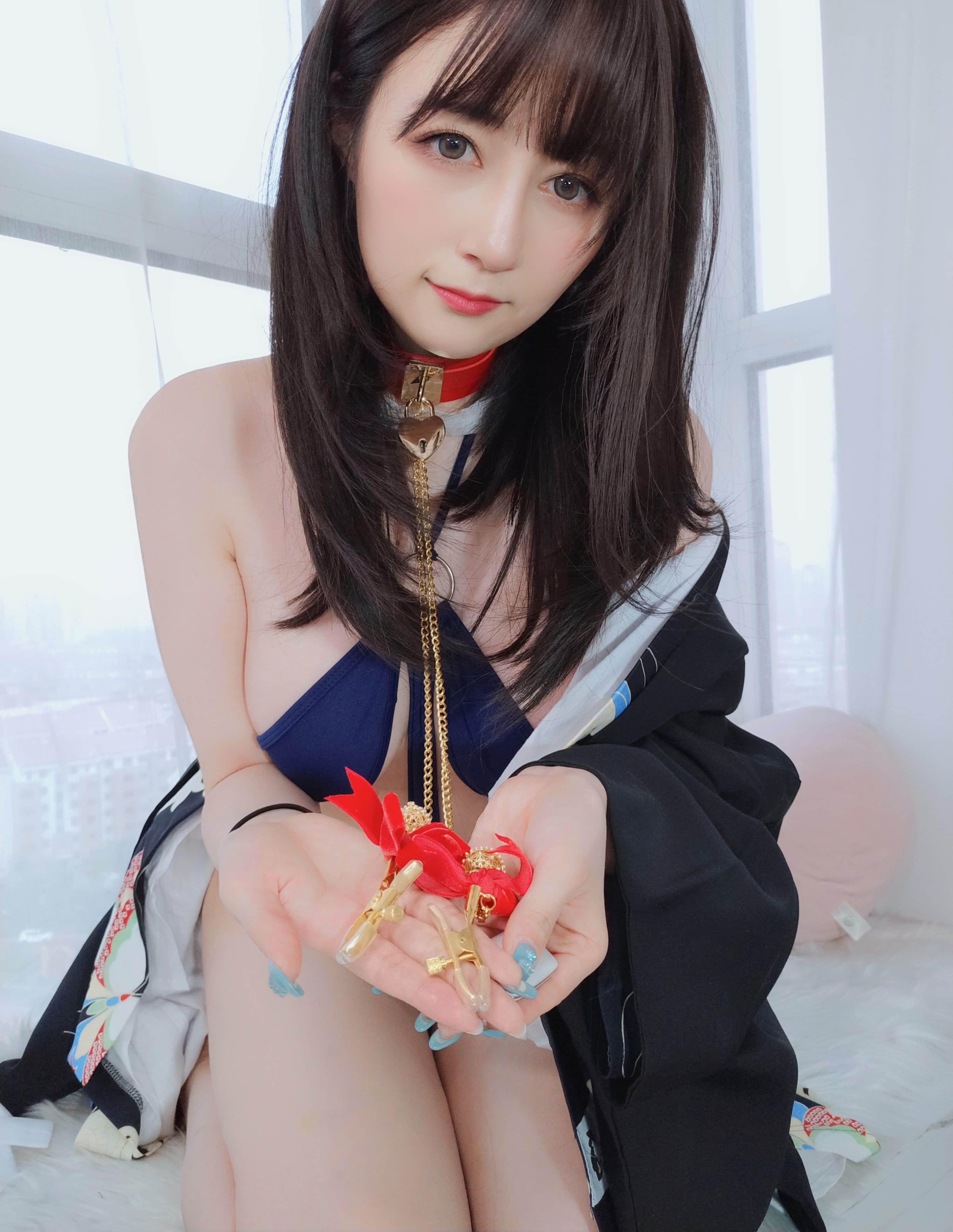 白銀81 - 和服下的秘密 + 2V