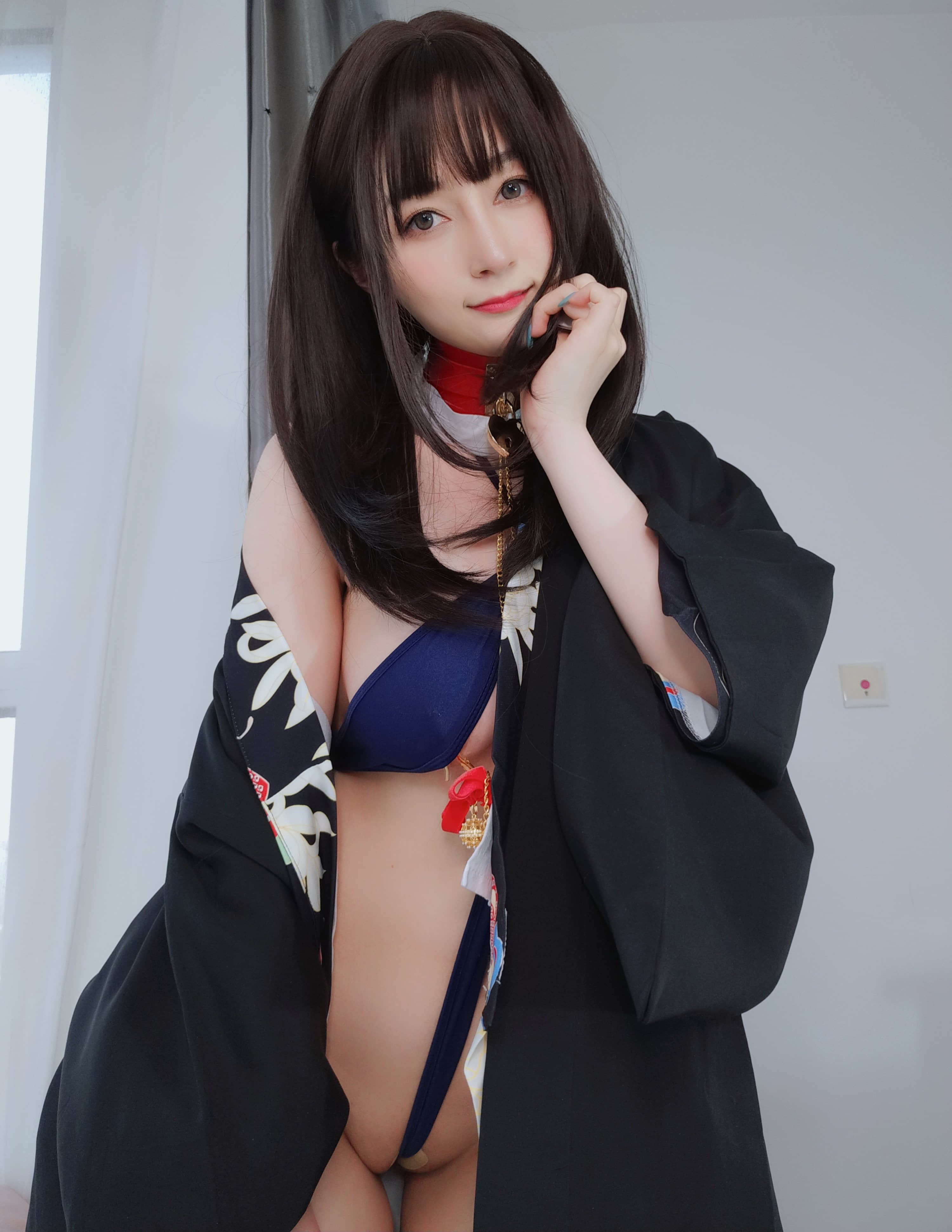 白銀81 - 和服下的秘密 + 2V