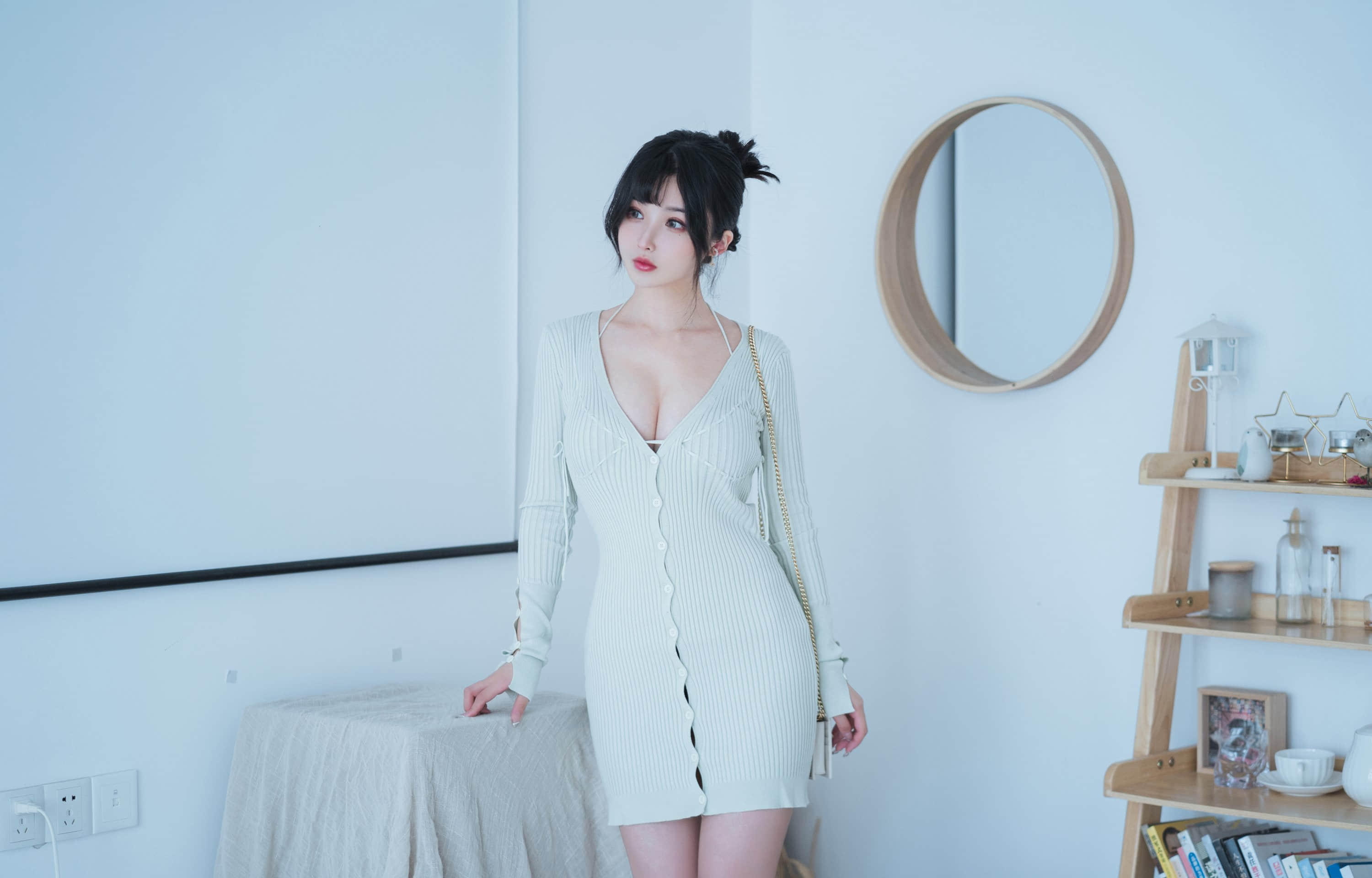 Rioko Liangliangzi '유부녀 스웨터' 사진 세트