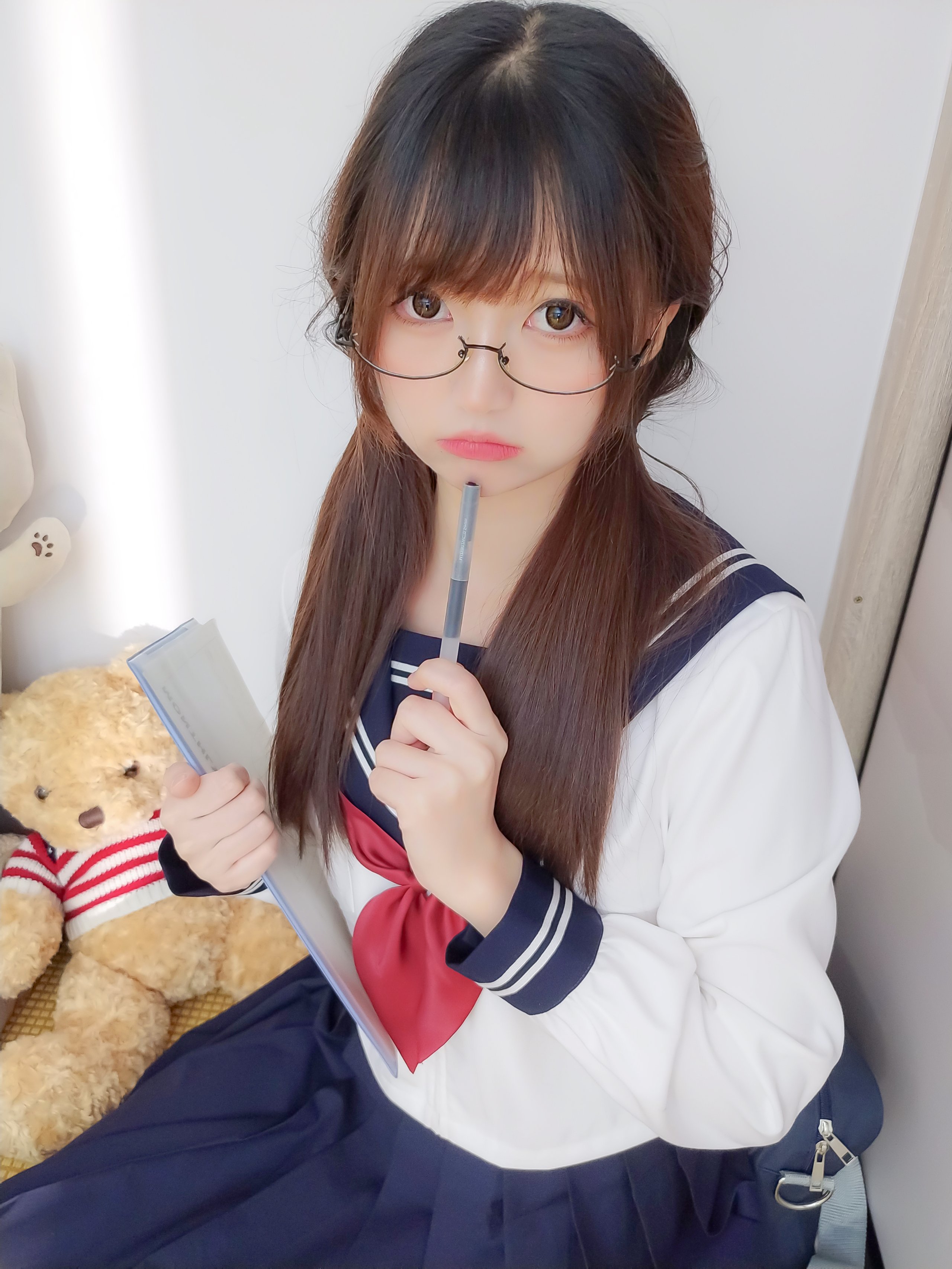 [Nagisa魔物喵] 図書委員ちゃん