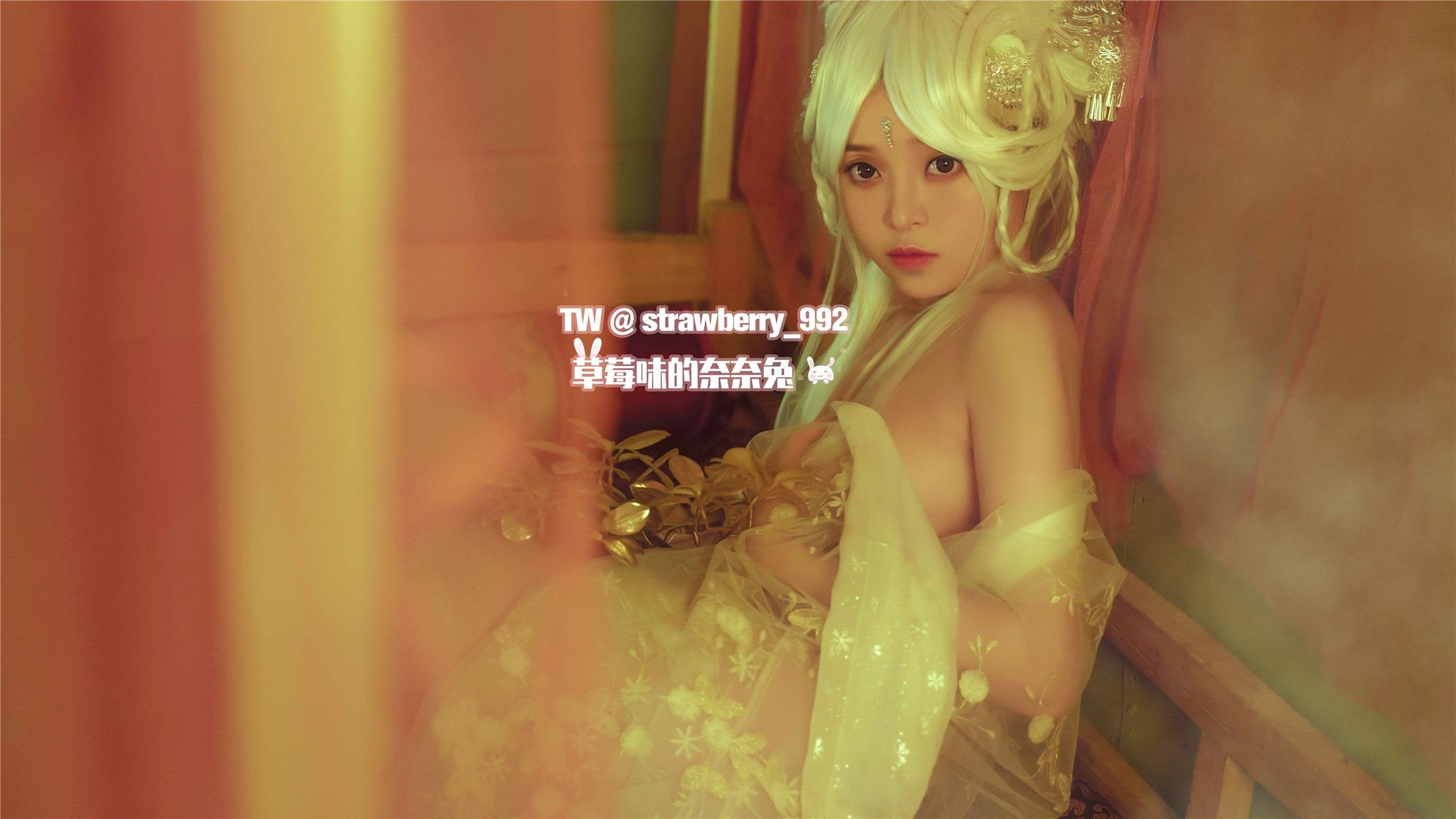 草莓味的奈奈兔 – 幻之典雅兔 31P