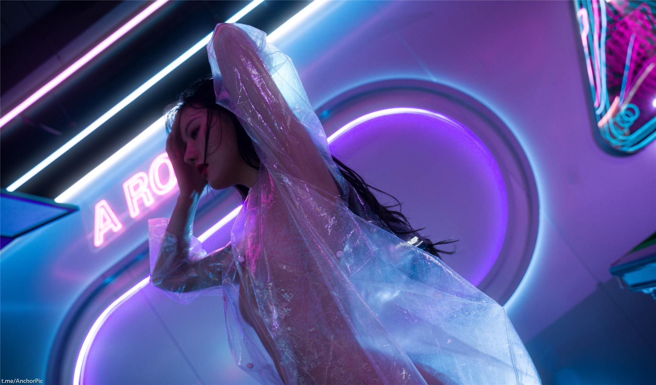 It's A Zhu! - Raincoat 111P