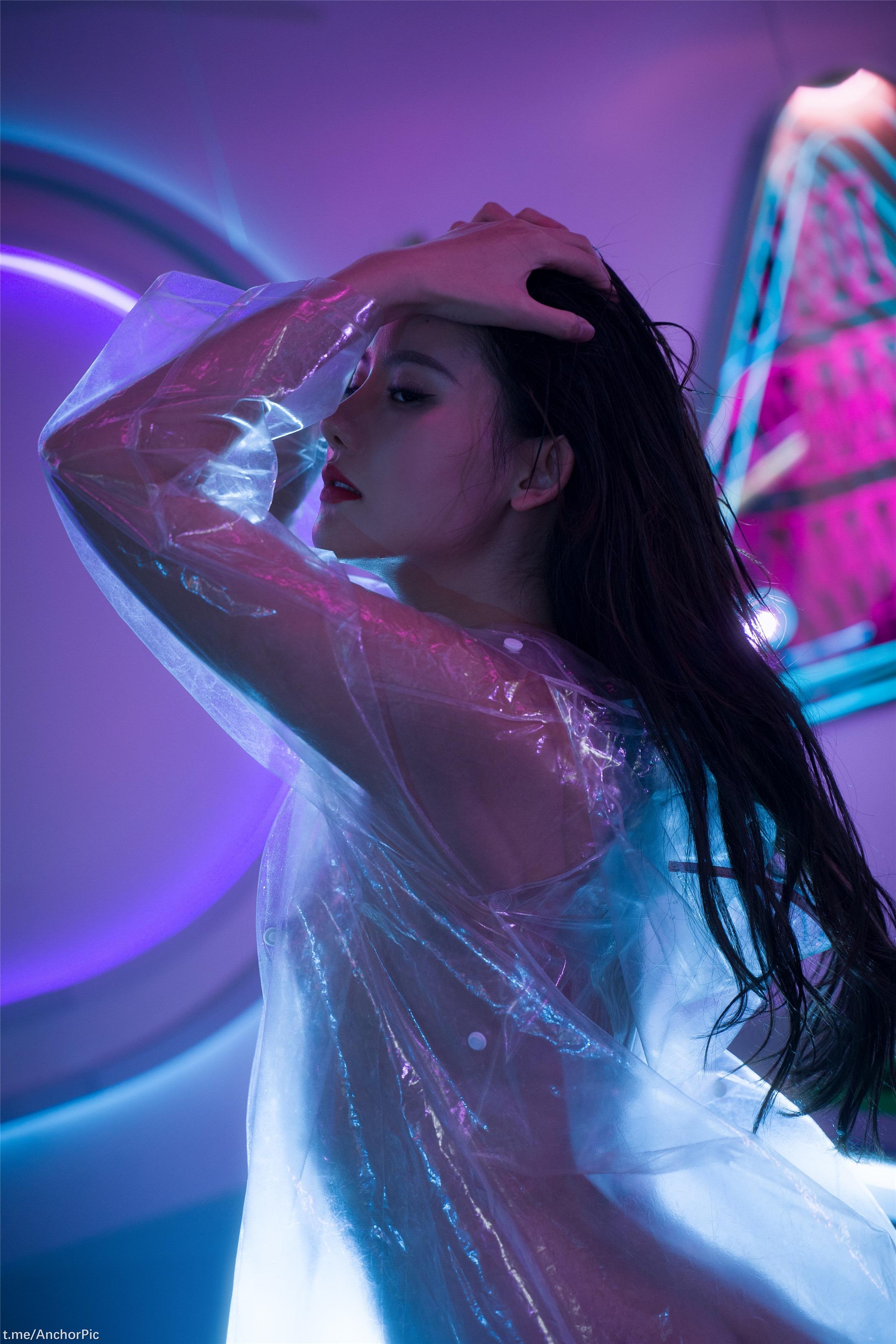 It's A Zhu! - Raincoat 111P