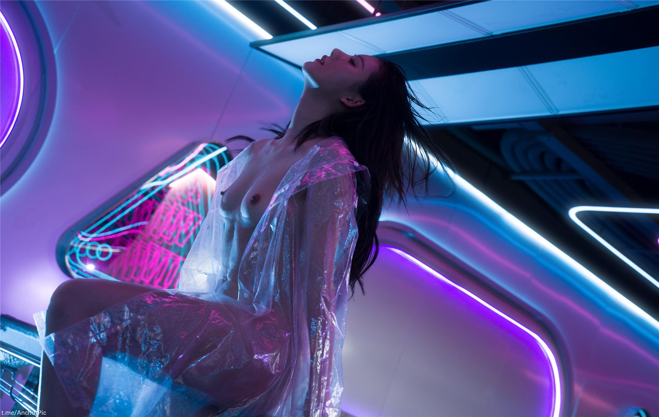 It's A Zhu! - Raincoat 111P