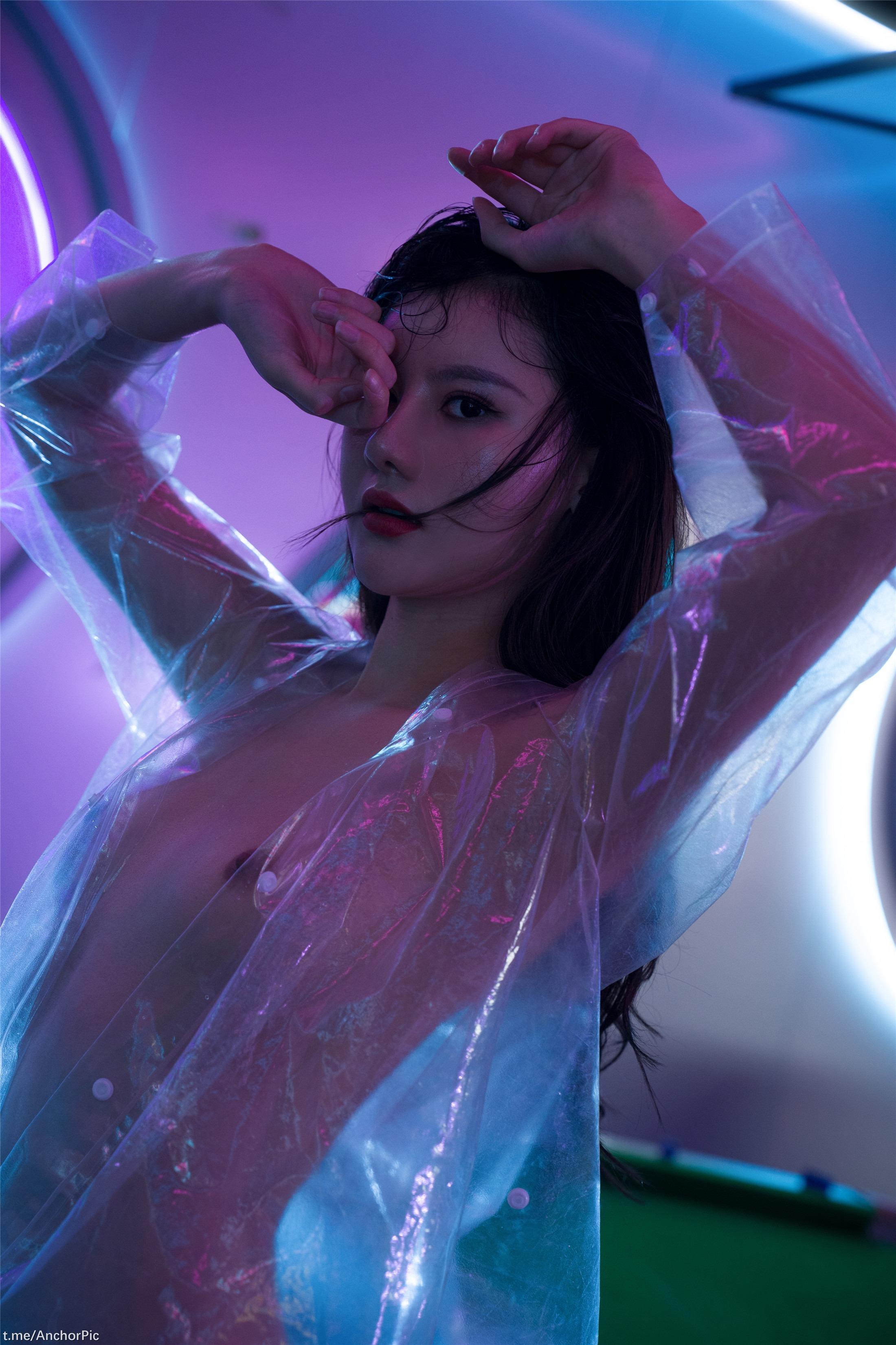 It's A Zhu! - Raincoat 111P