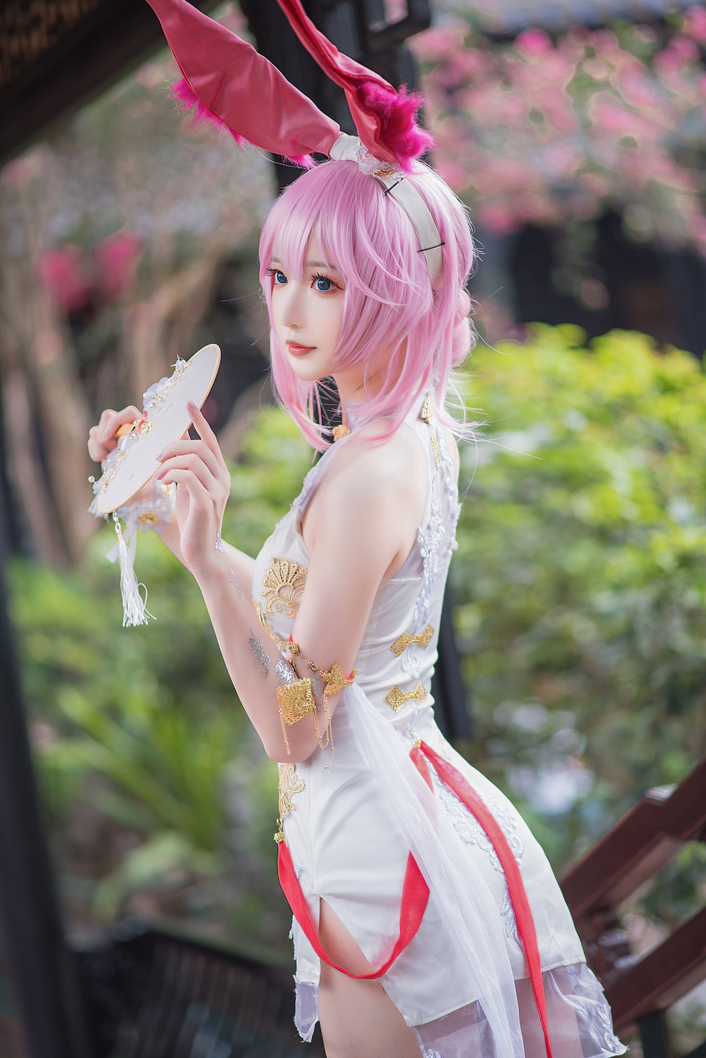 เมสซี่ ฮวง - เย ซากุระ ชุดจีน