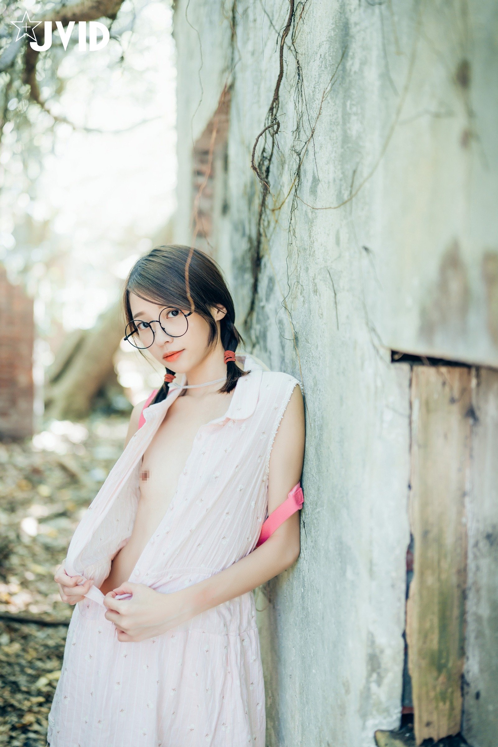 JVID 妍妍 - 抓精虫的小女孩-妍妍 Gallery