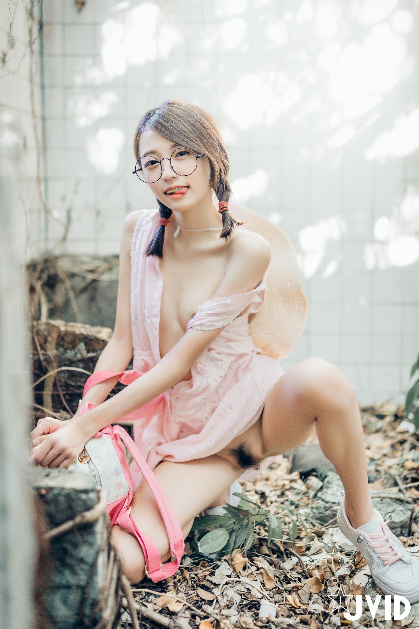 JVID 妍妍 - 抓精虫的小女孩-妍妍 Gallery