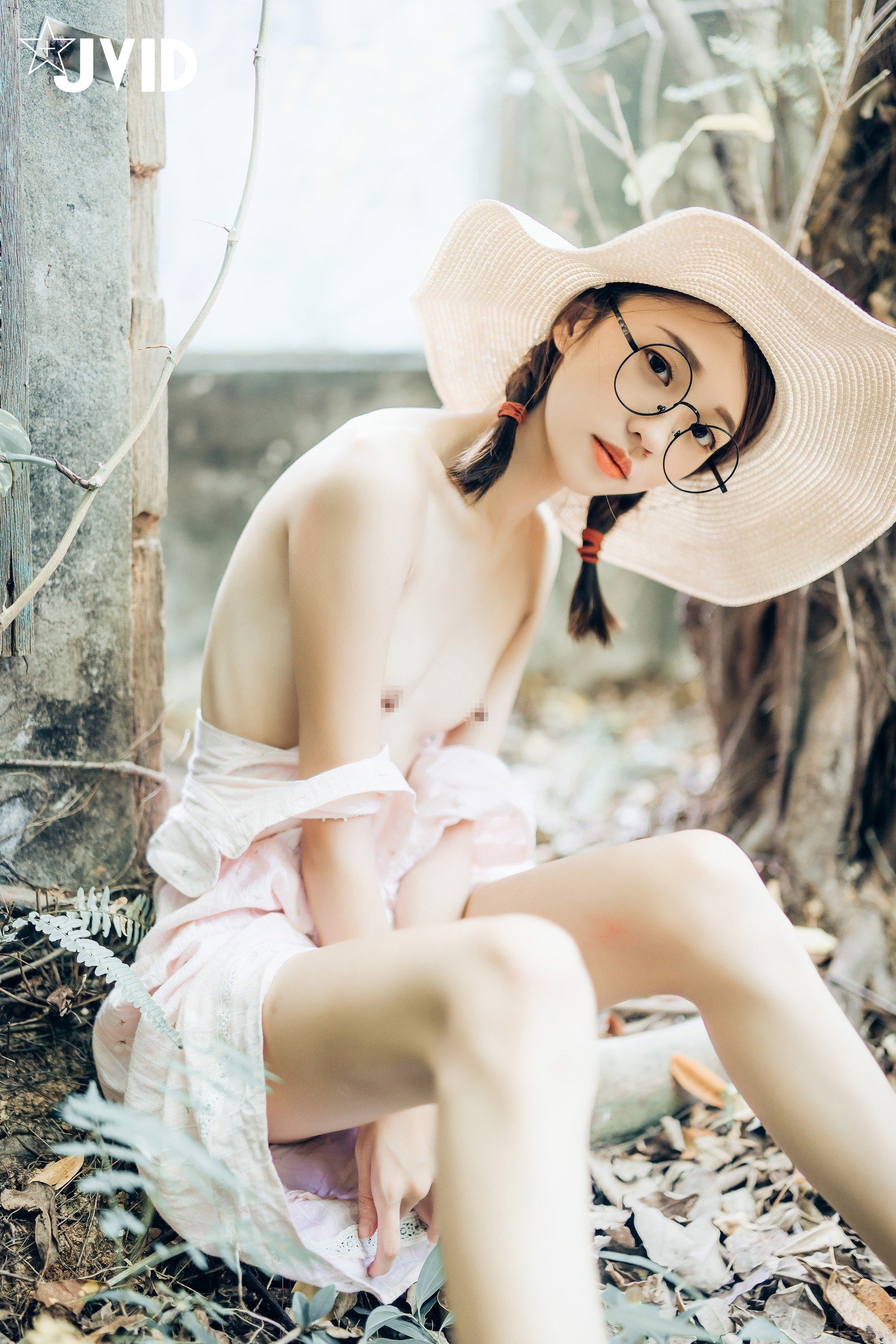 JVID 妍妍 - 抓精虫的小女孩-妍妍 Gallery