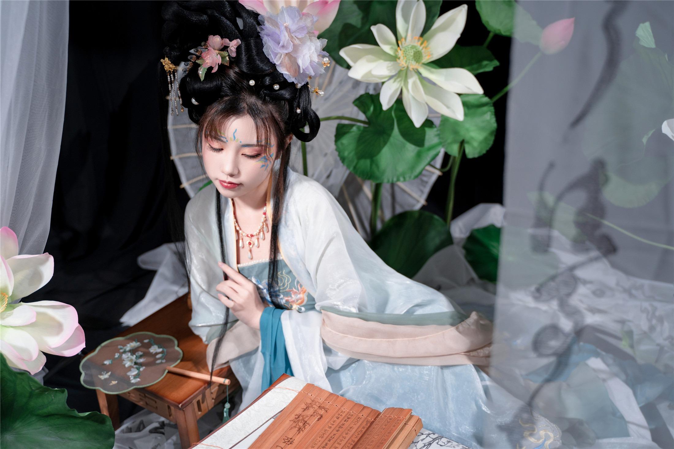 喵小吉 - 月华清 74P