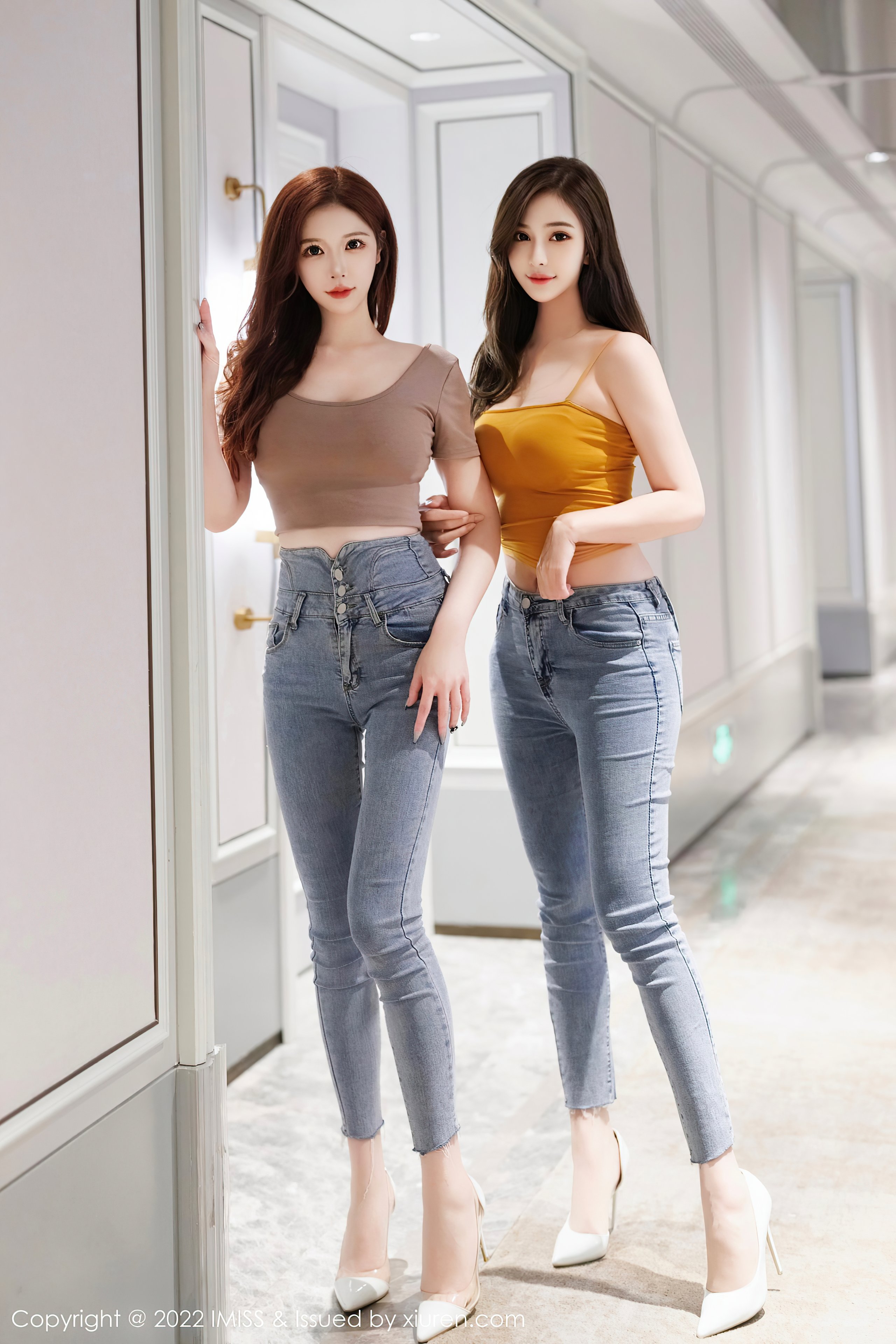 IMISS Volume 697 Lavinia Rourou & LindaLinda