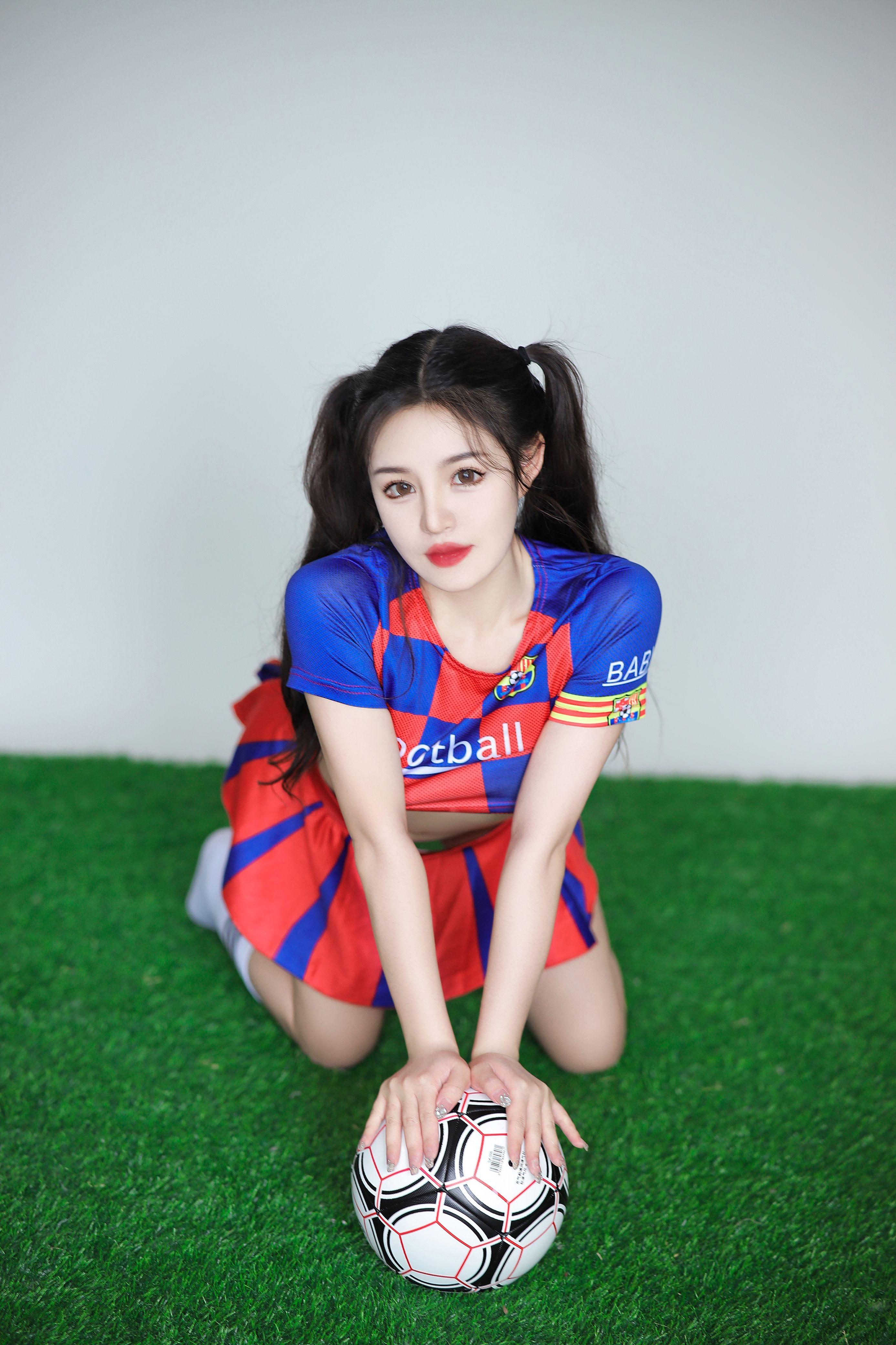 Tao Nuan Jiang - Football Babe 59P