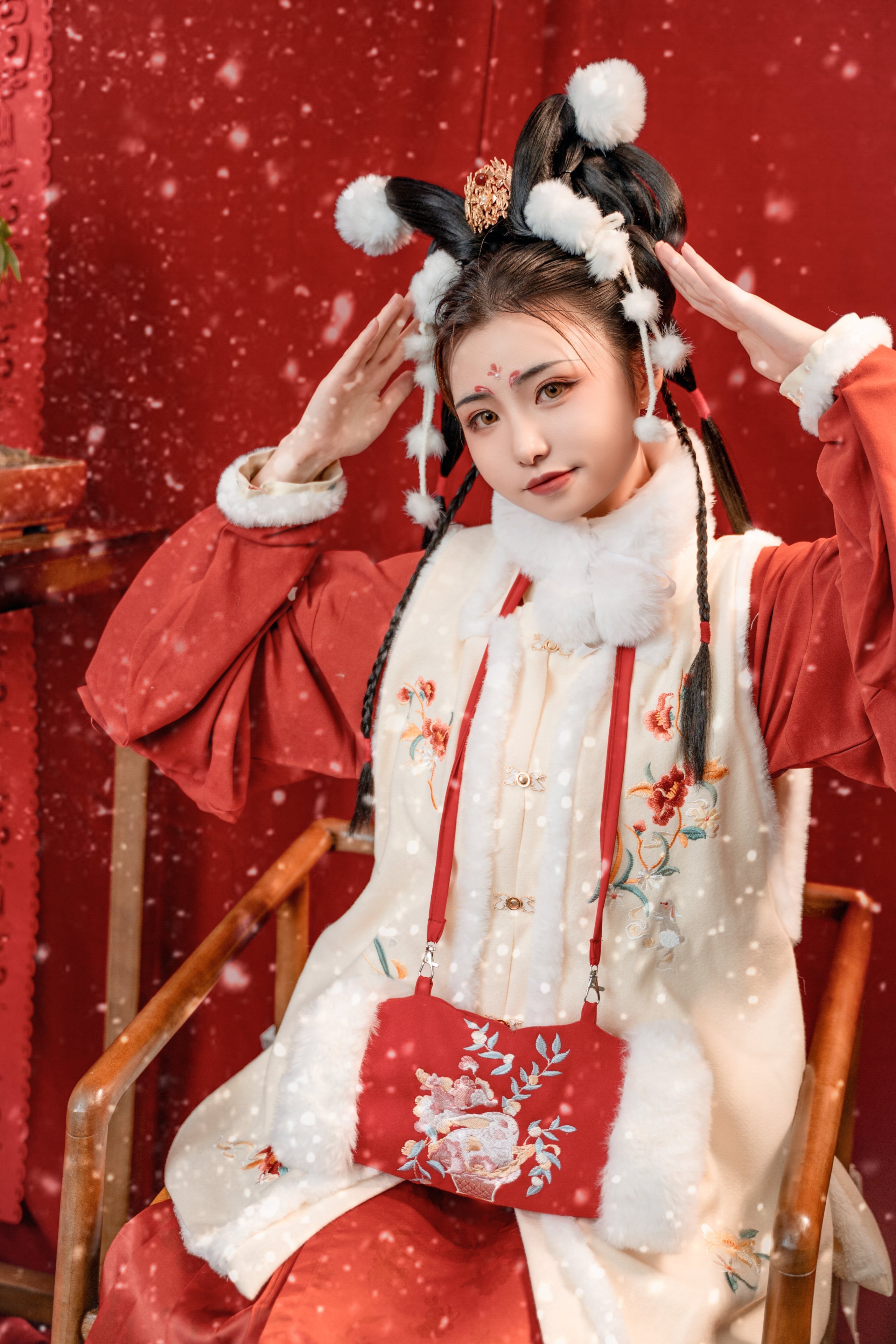 Bạo Cơ Thiếu Nữ Miao Xiao Ji - Ngọc Thố Nghênh Xuân
